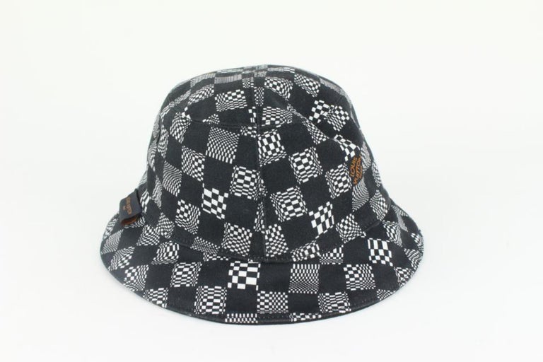 Louis Vuitton Black/Gray Checkered Beanie , One size