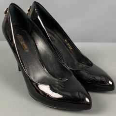 LOUIS VUITTON Size 7 Black Patent Leather Pumps