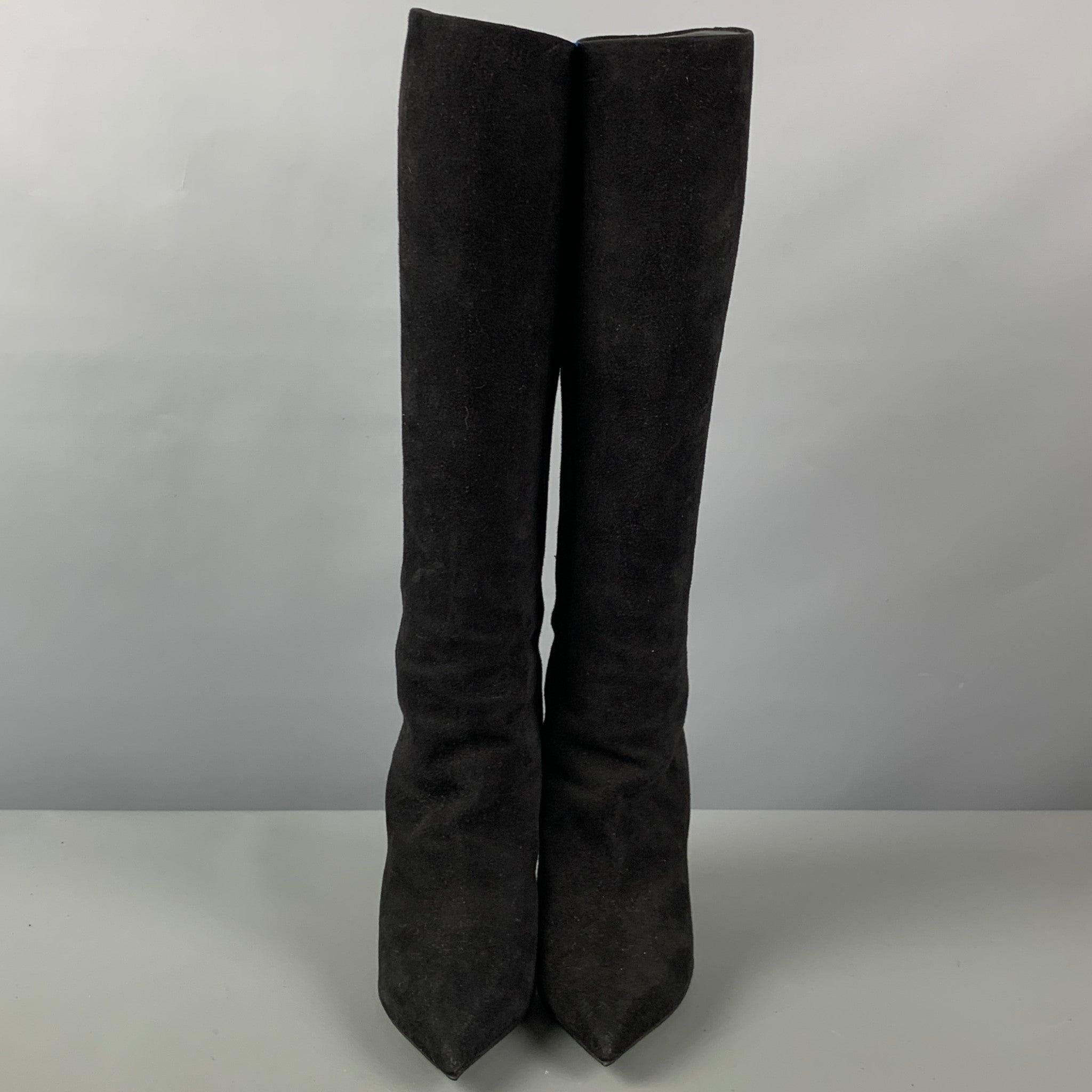 Women's LOUIS VUITTON Size 7 Black Suede Pull On Boots For Sale
