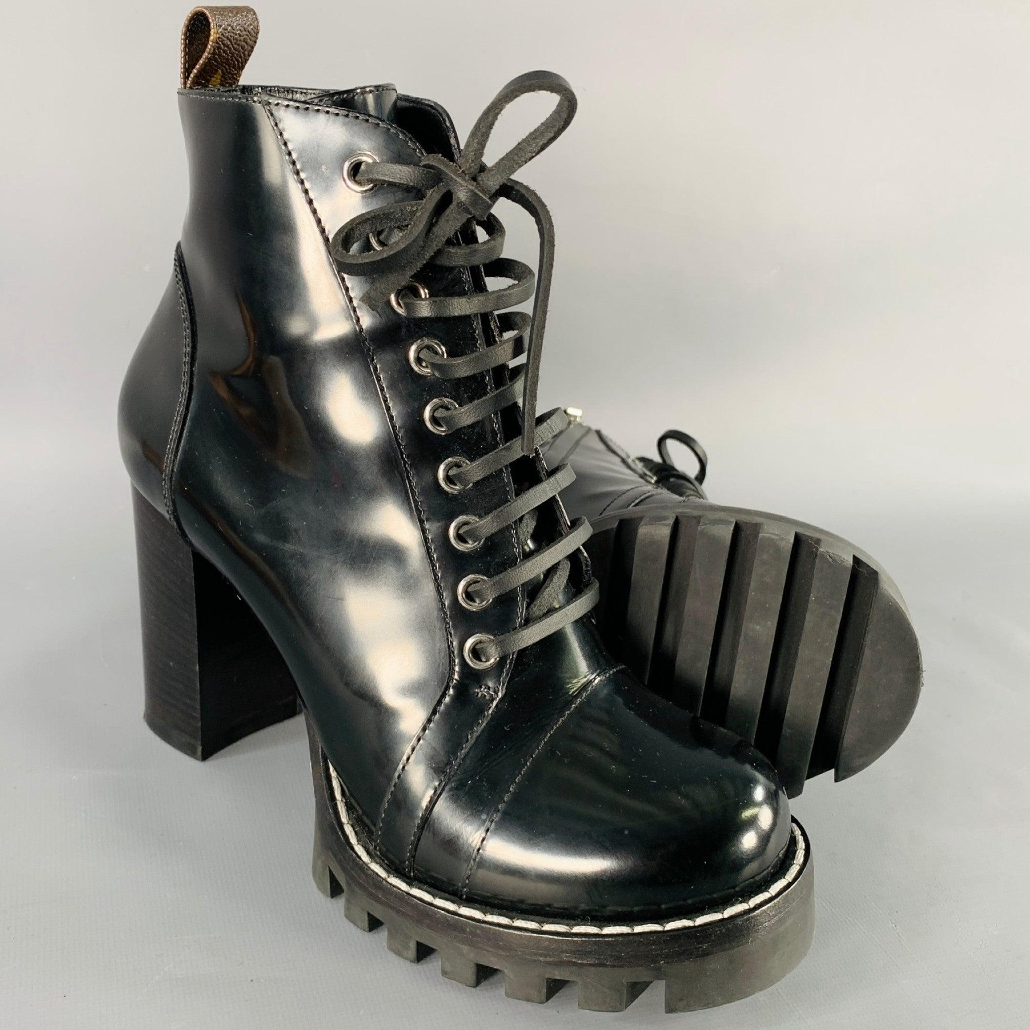 LOUIS VUITTON Size 7.5 Black Patent Leather Tread Sole Lace-Up Boots For Sale 1