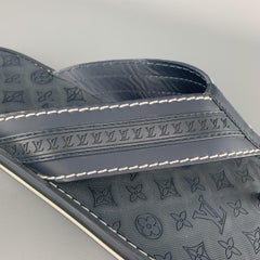 LOUIS VUITTON Size 8 Navy Monogram Rubber Thong Sandals