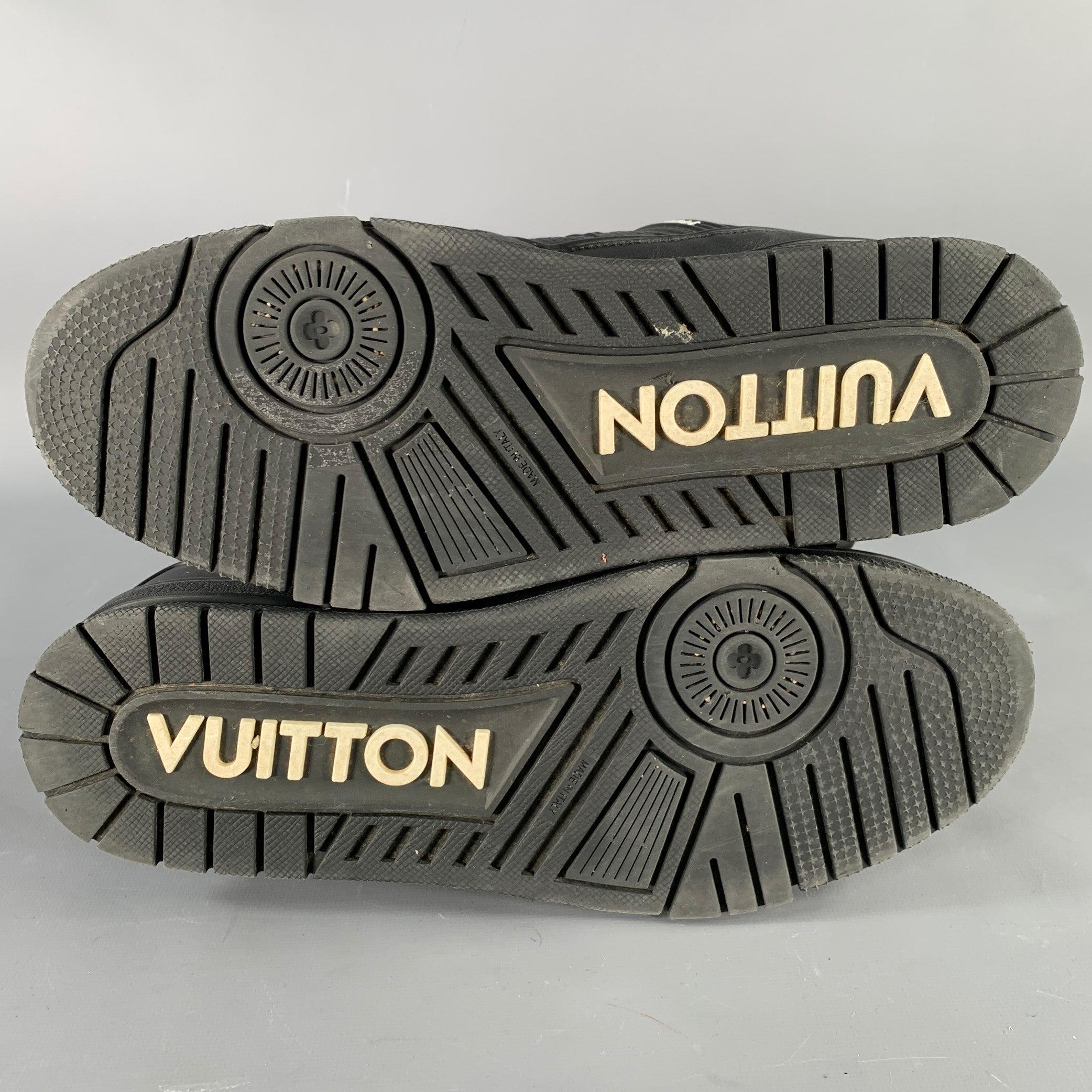 LOUIS VUITTON Size 9.5 Black White Monogram Leather Rubber Sole Sneakers 2