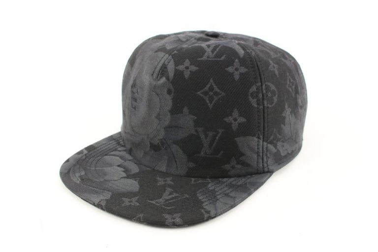 LOUIS VUITTON Monogram Beanie Hat Cap LV Logo Black & Gray Wool Sz S Fitted  Cap