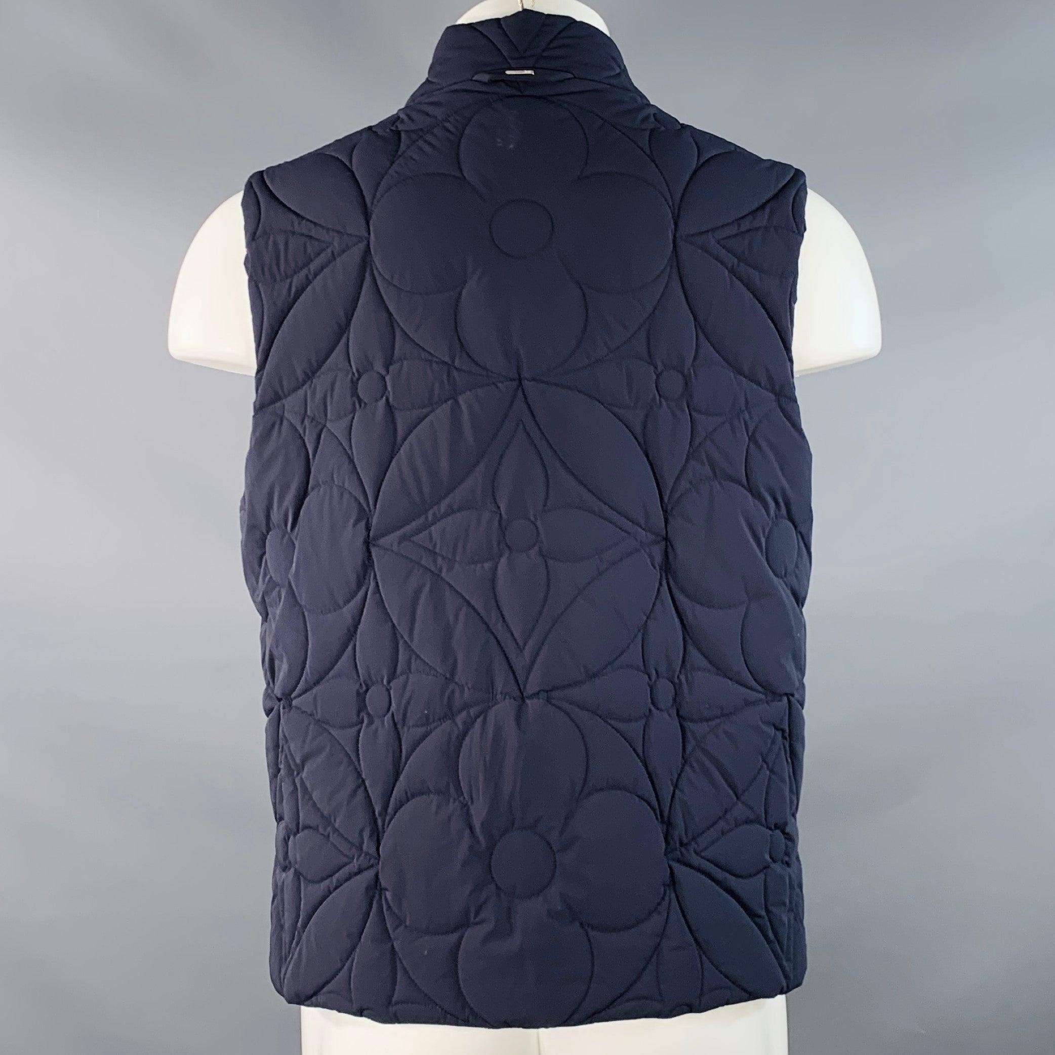Nero LOUIS VUITTON Gilet trapuntato in misto poliammide e logo con zip, taglia M Navy in vendita