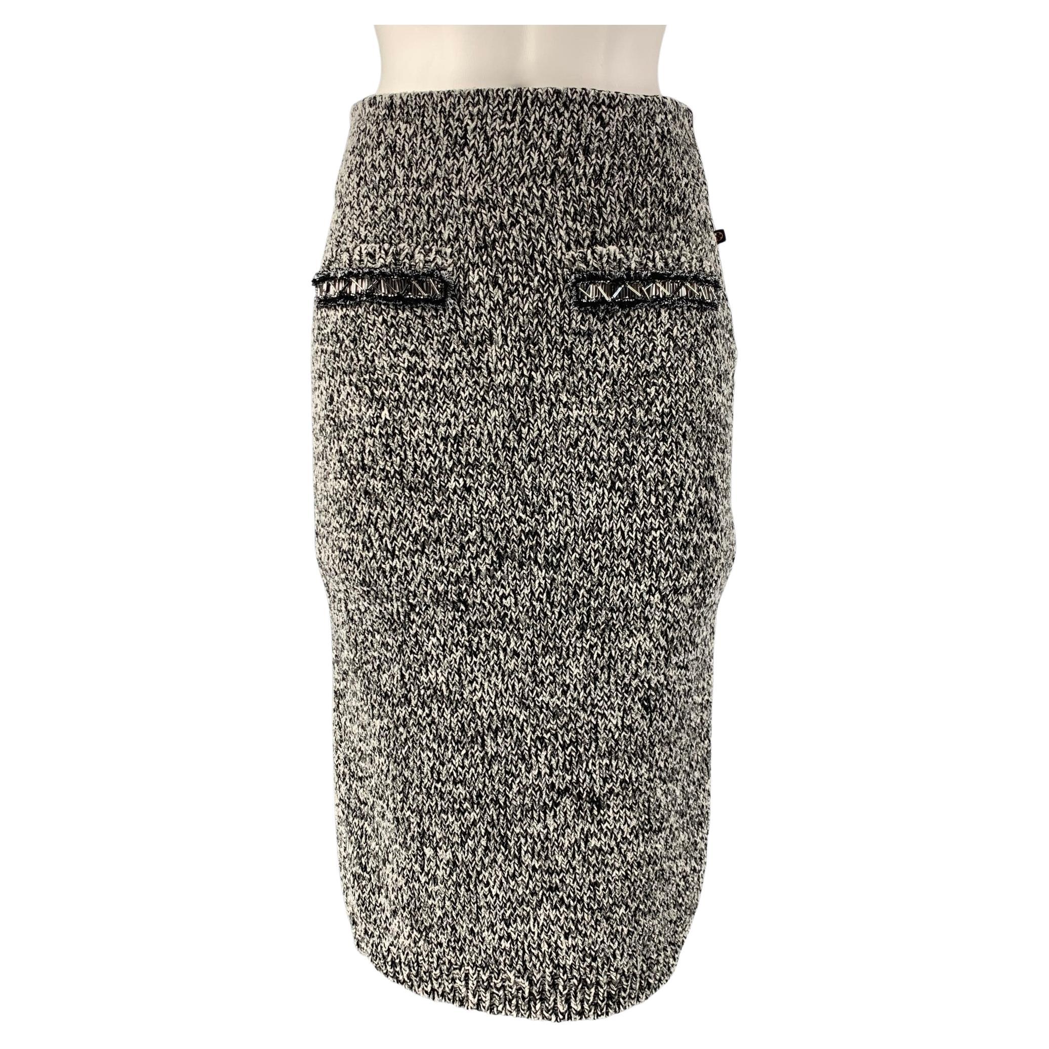 Louis Vuitton Crochet Knit Skirt White. Size M0