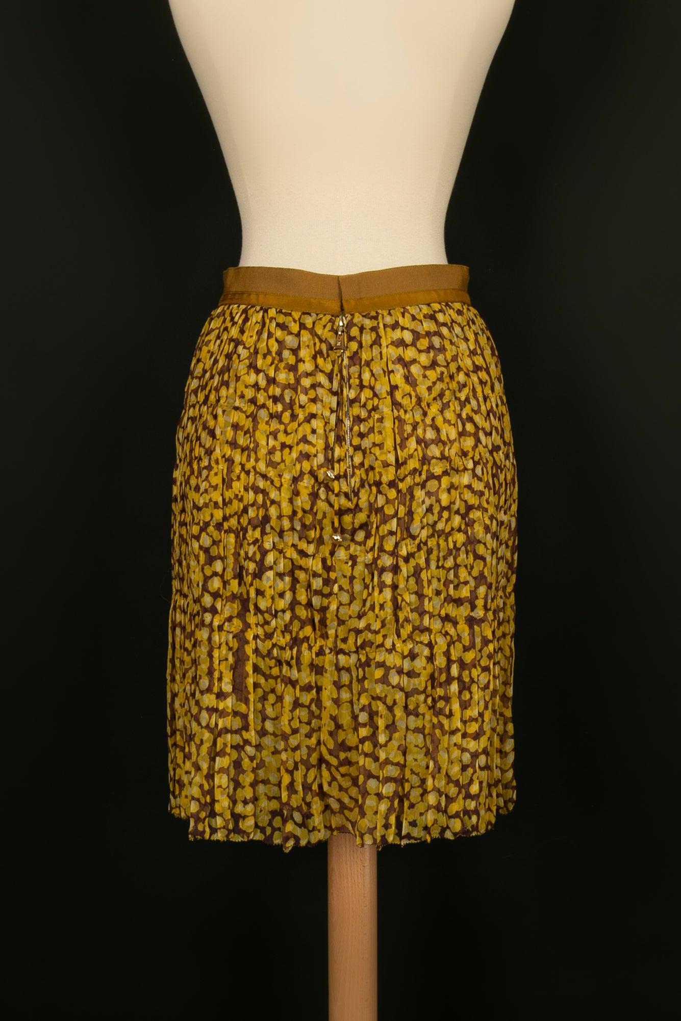 Louis Vuitton Skirt Set Composed of Top and Pleated Skirt For Sale 7