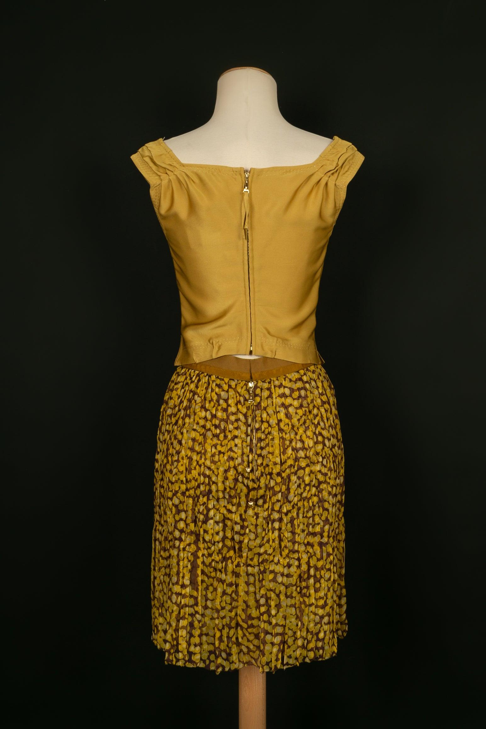 Louis Vuitton Skirt Set Composed of Top and Pleated Skirt In Excellent Condition For Sale In SAINT-OUEN-SUR-SEINE, FR