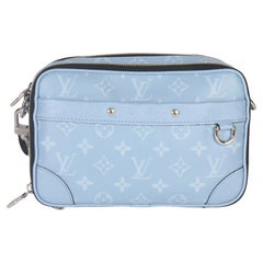 Mensajero Louis Vuitton Azul Cielo Monograma Taigarama Alfa