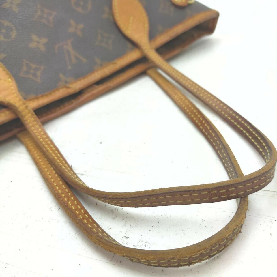 Women's Louis Vuitton Small Monogram Neverfull PM Tote Bag  863065