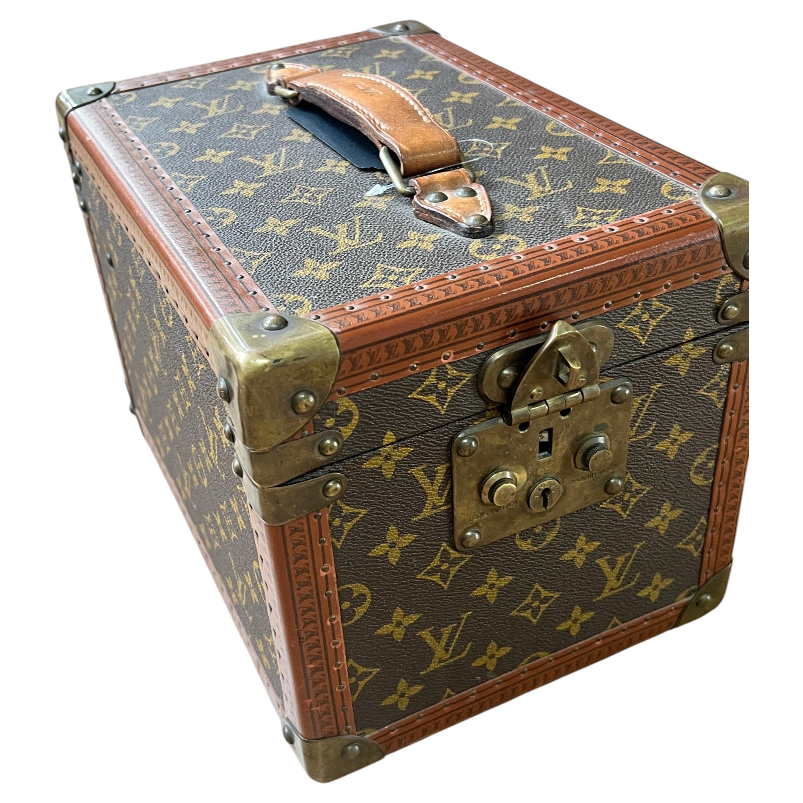 Louis Vuitton Small Pharmacie Make up Trunk For Sale