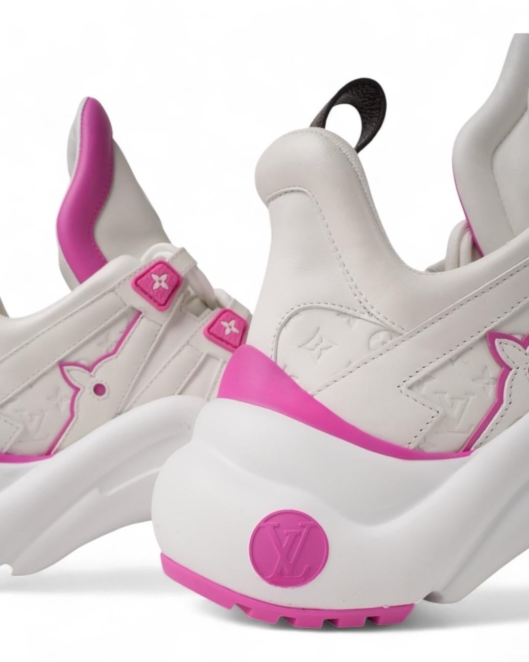 Louis Vuitton Sneaker LV Archlight Fucsia im Angebot 2