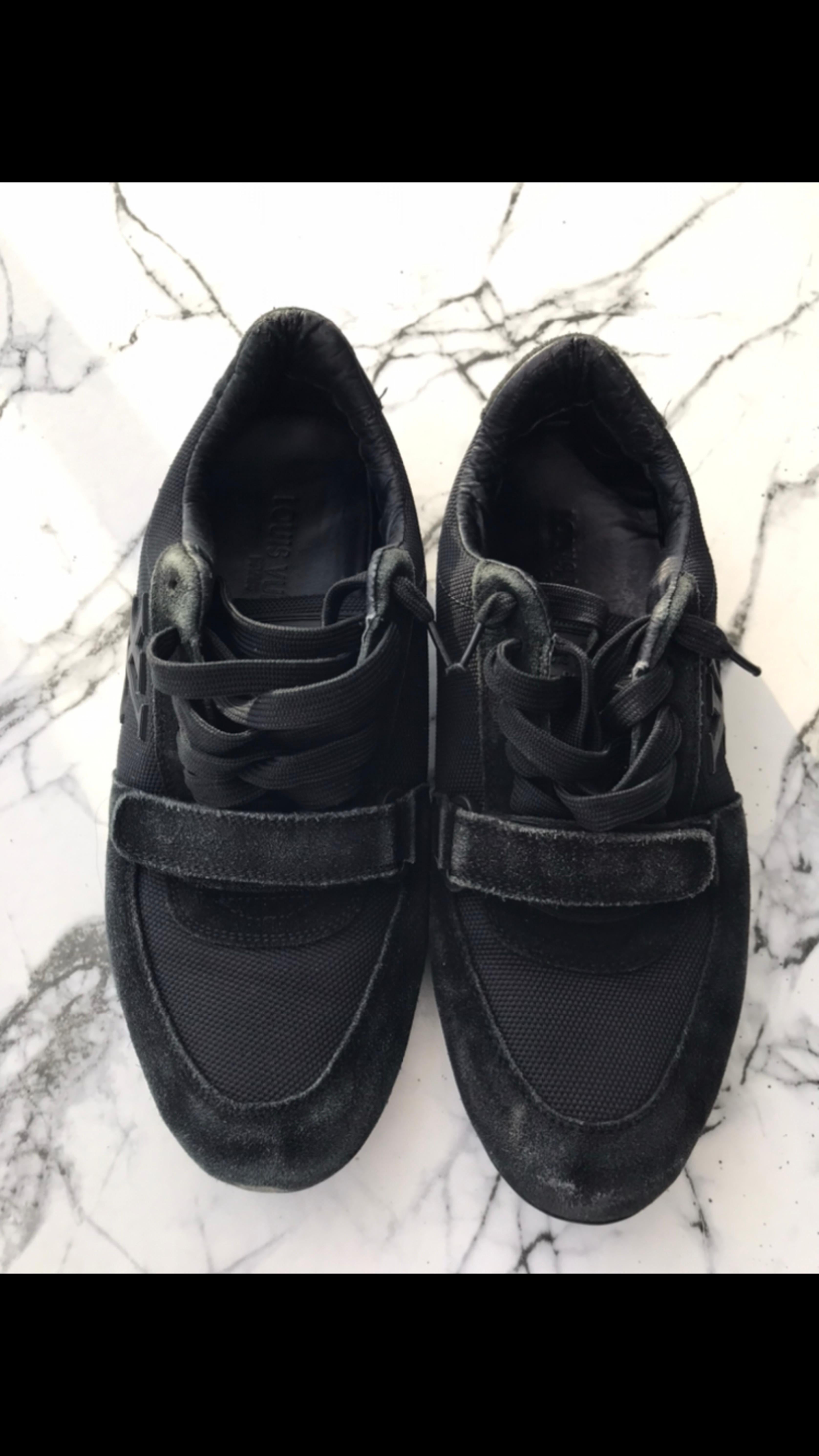 Louis Vuitton sneakers are made of suede, black, were previously used, size 40 European in one of the photos it is visible on the tongue, in the photo I tried to reflect the condition of this product