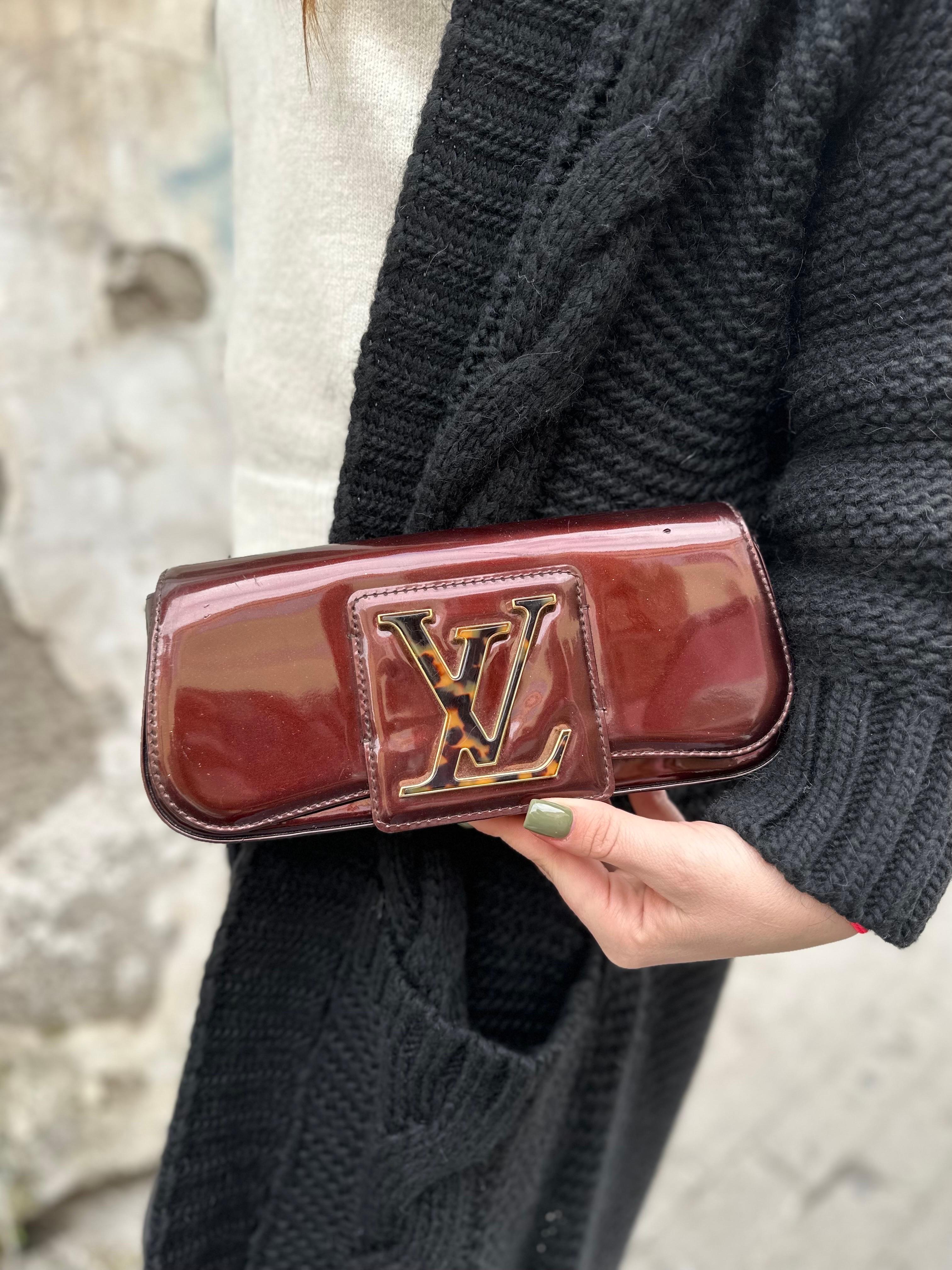 Louis Vuitton Sobe Clutch Bordeaux Patent Leather For Sale 6