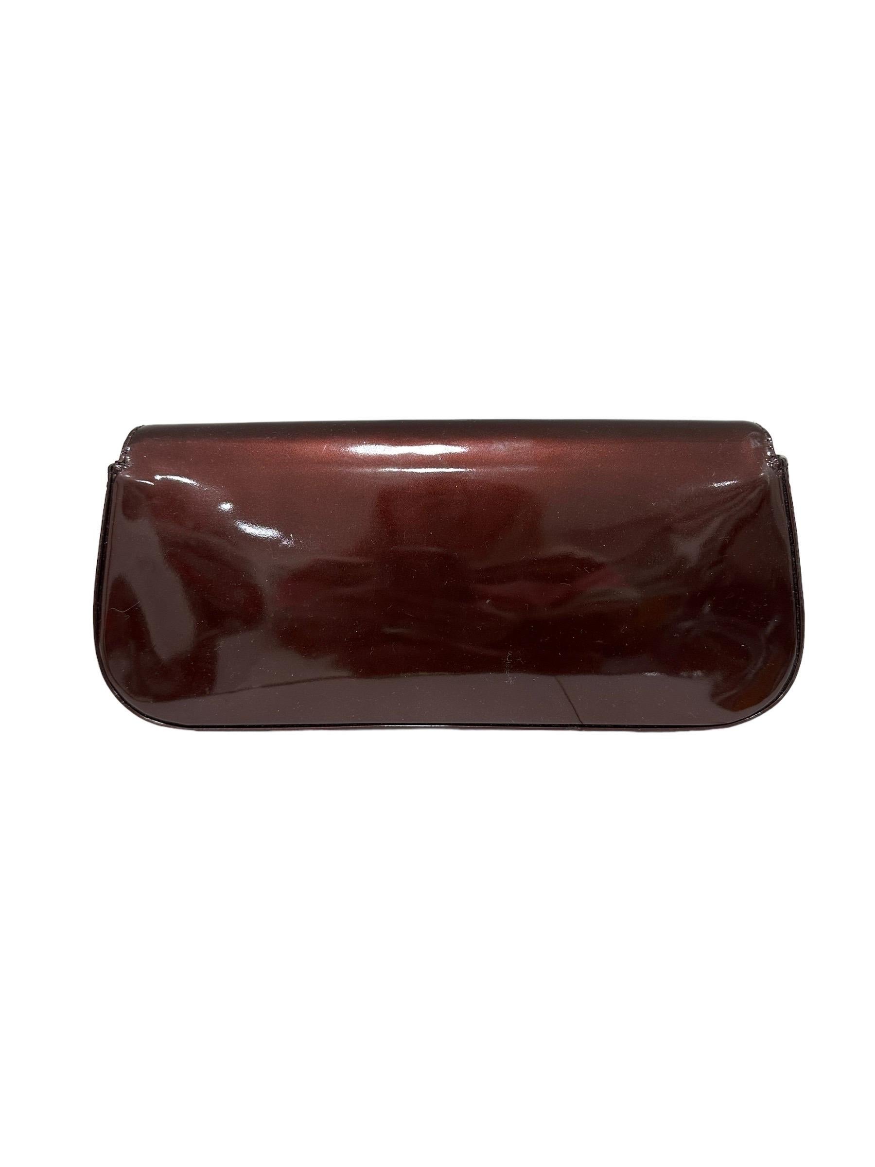 Louis Vuitton Sobe Clutch Bordeaux Patent Leather In Good Condition For Sale In Torre Del Greco, IT