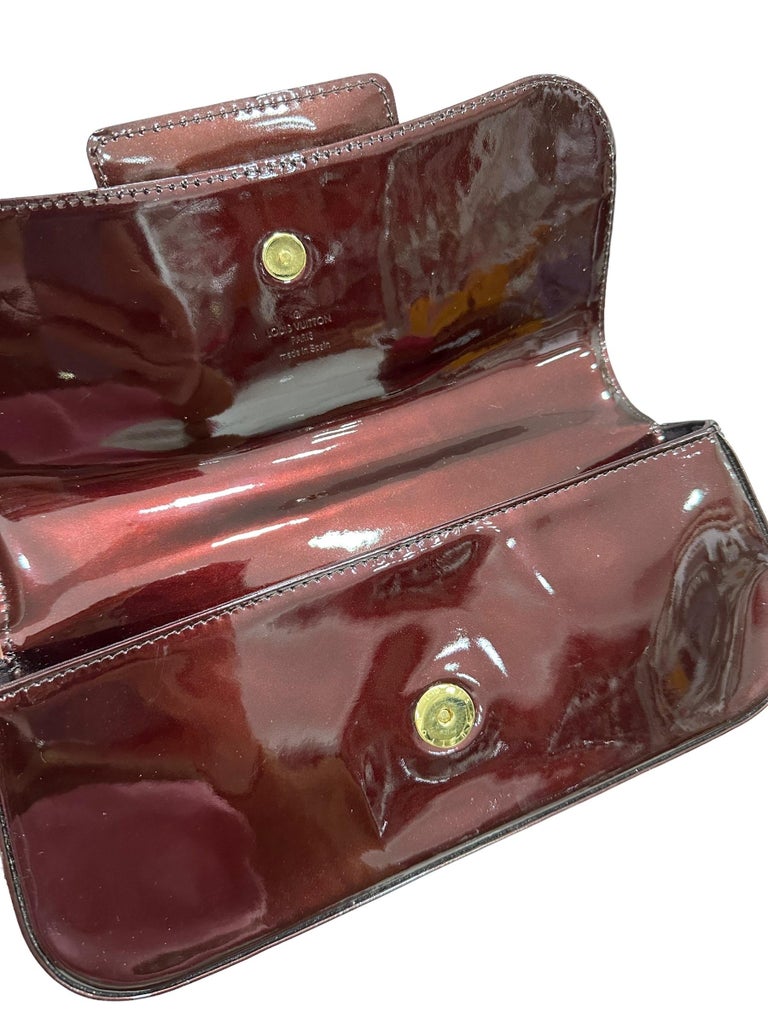 Louis Vuitton Sobe Clutch Bordeaux Patent Leather For Sale at 1stDibs