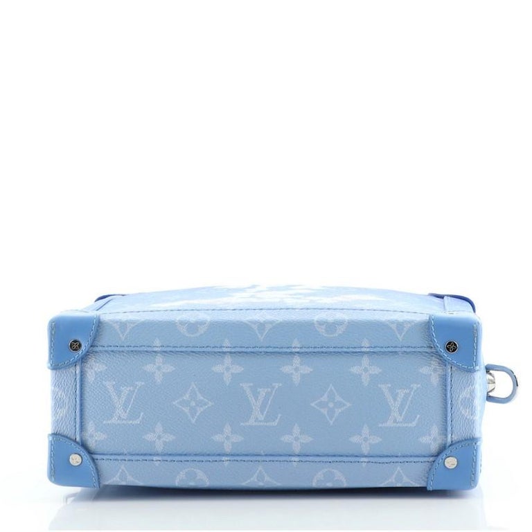 Messenger soft trunk leather bag Louis Vuitton Blue in Leather - 31857323