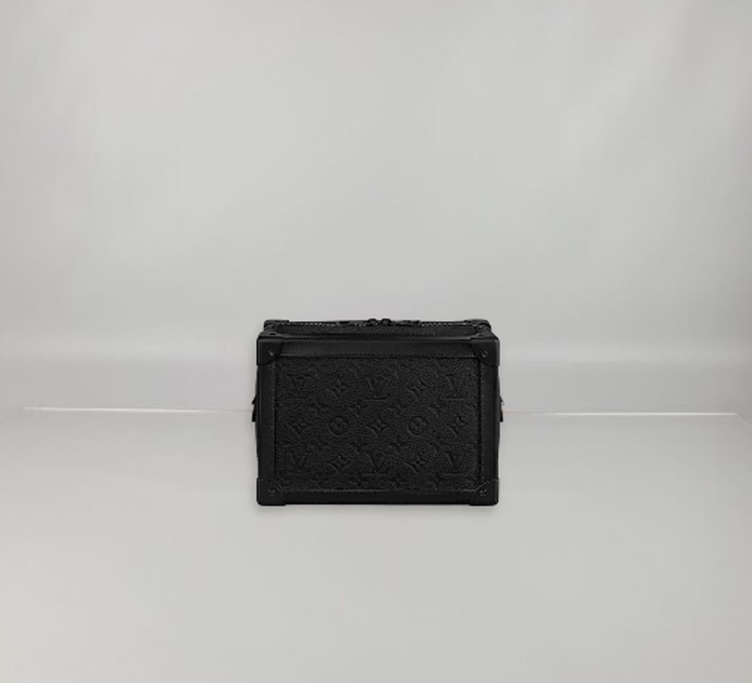 Louis Vuitton Soft Trunk Bag Materials Taurillon Monogram Black In New Condition In Nicosia, CY