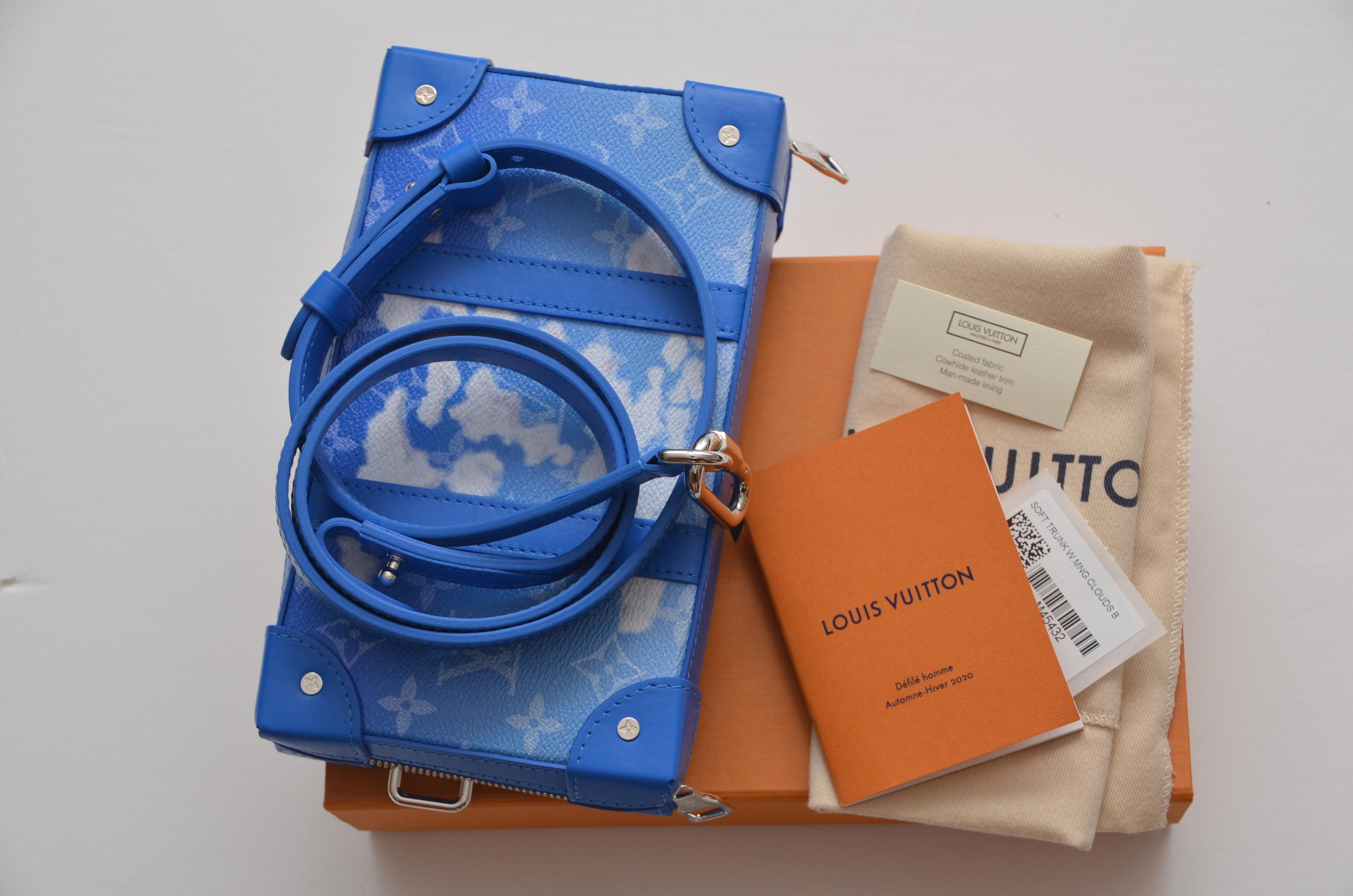  Louis Vuitton - Sac à main souple bleu nuage avec monogramme:: NEUF Unisexe 