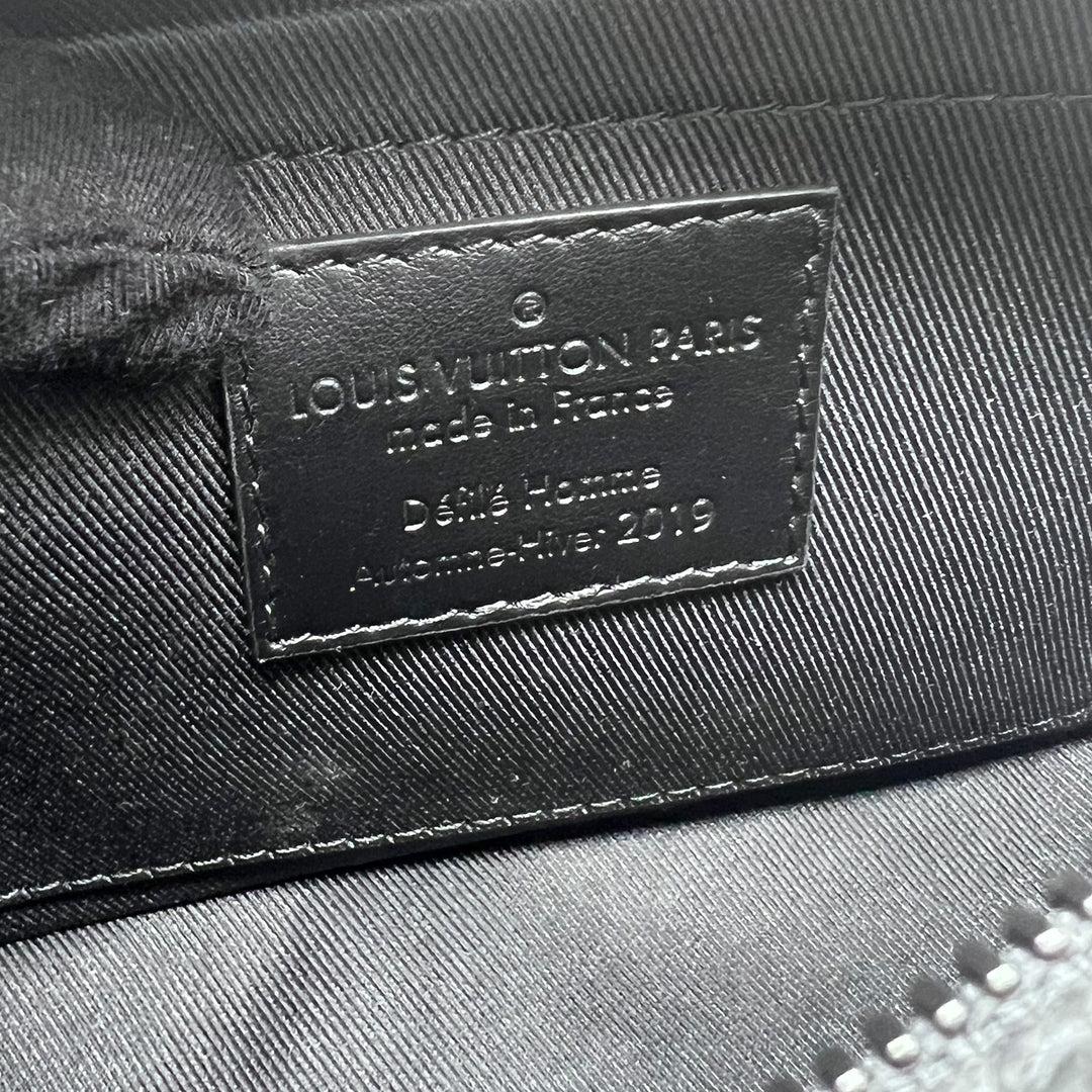 Louis Vuitton Soft Trunk Bag Rare Rainbow Taiga Leather For Sale 8