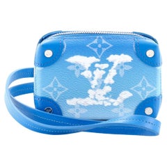 Louis Vuitton - Portefeuille en forme de malle souple avec monogramme nuages, édition limitée