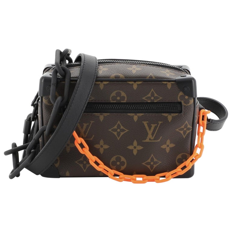 Louis Vuitton Cross Body Bag Womens Black - For Sale on 1stDibs