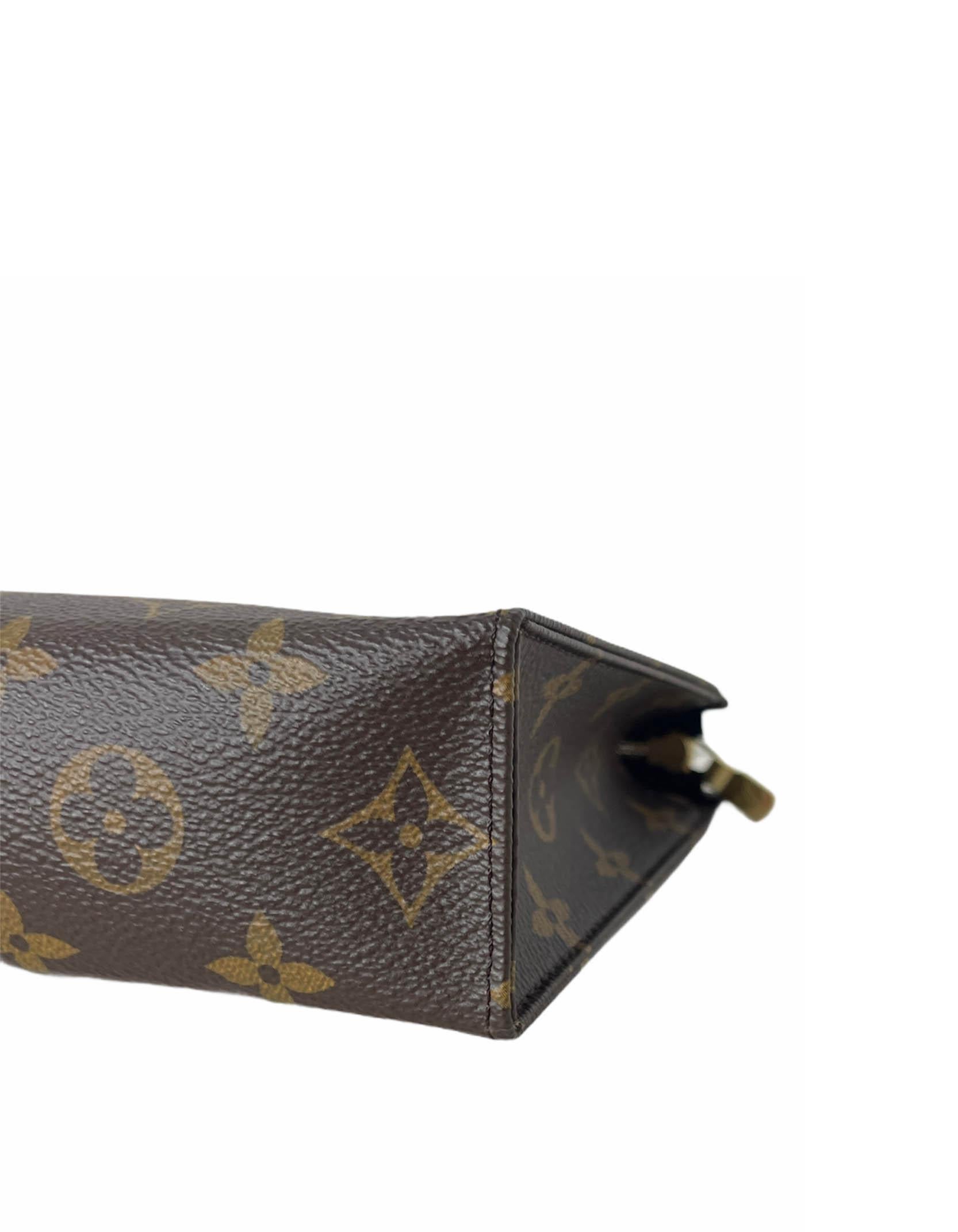 Black Louis Vuitton SOLD OUT DISCONTINUED Monogram Toiletry Pouch 19 Bag