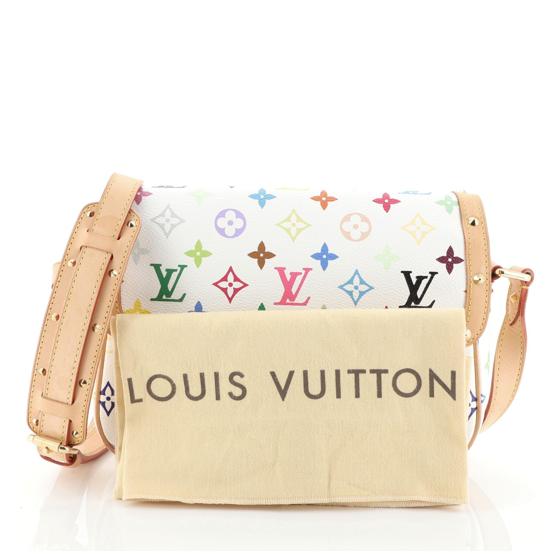 This Louis Vuitton Sologne Handbag Monogram Multicolor, crafted from white multicolor monogram coated canvas, features adjustable vachetta leather shoulder strap, studded flap details, natural cowhide leather trim, and gold-tone hardware. Its