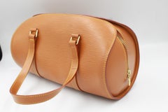 Louis Vuitton Soufflot handbag in brown épi leather