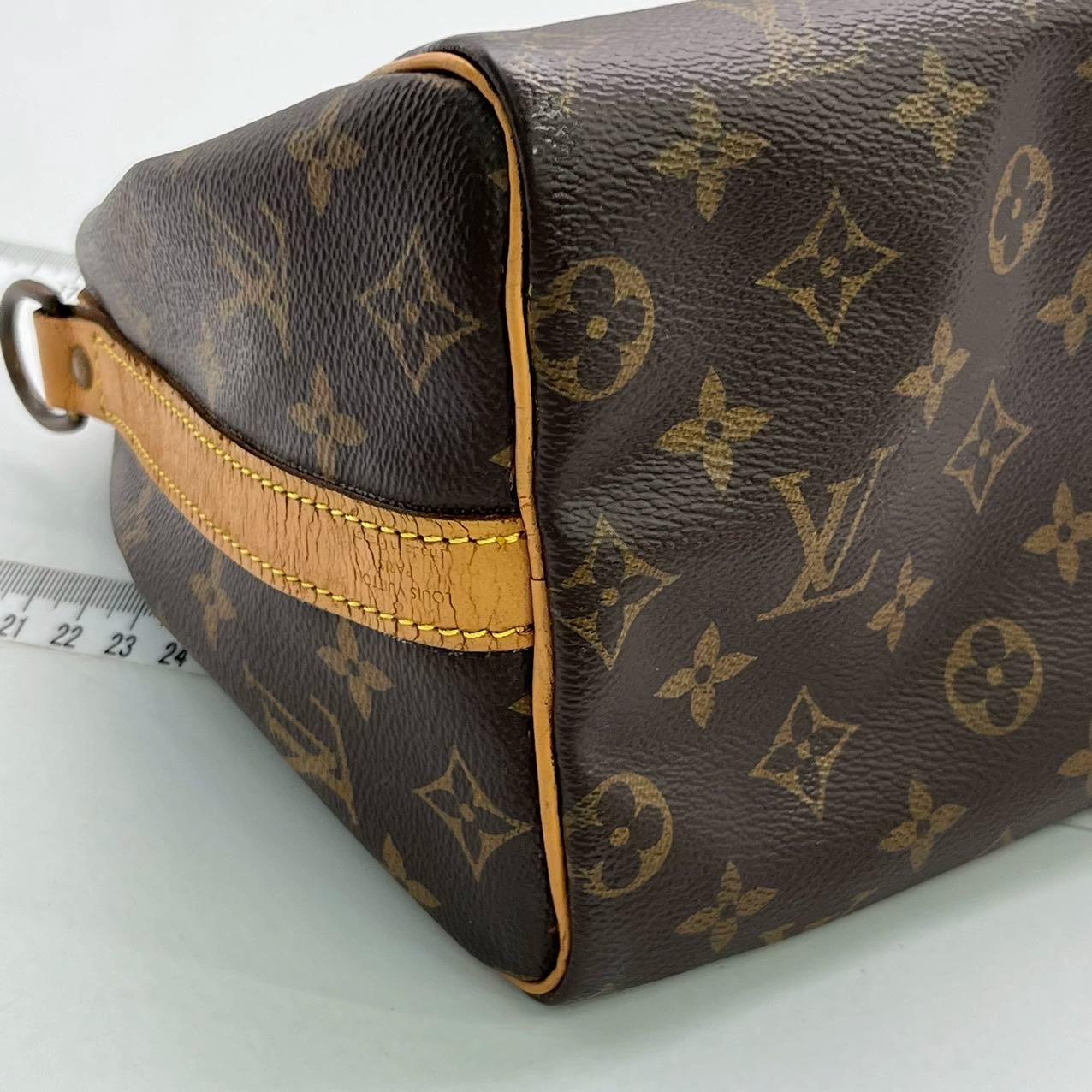 Louis Vuitton Speedy 25 Bandouliere Marrone con Monogram e Cinturino in vendita 7