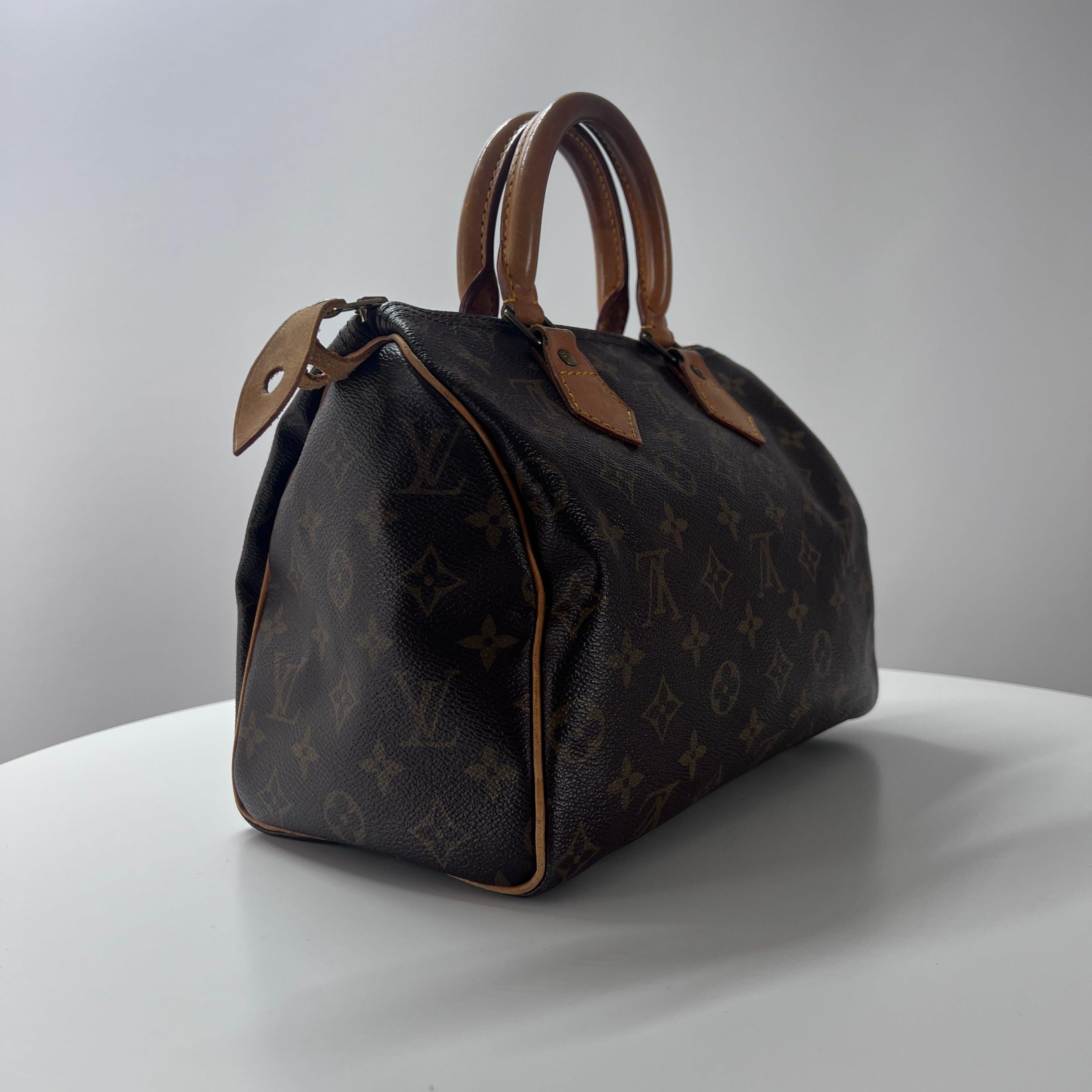 Louis Vuitton Speedy 25 Top Handle Bag Monogram Canvas 1991 en vente 5
