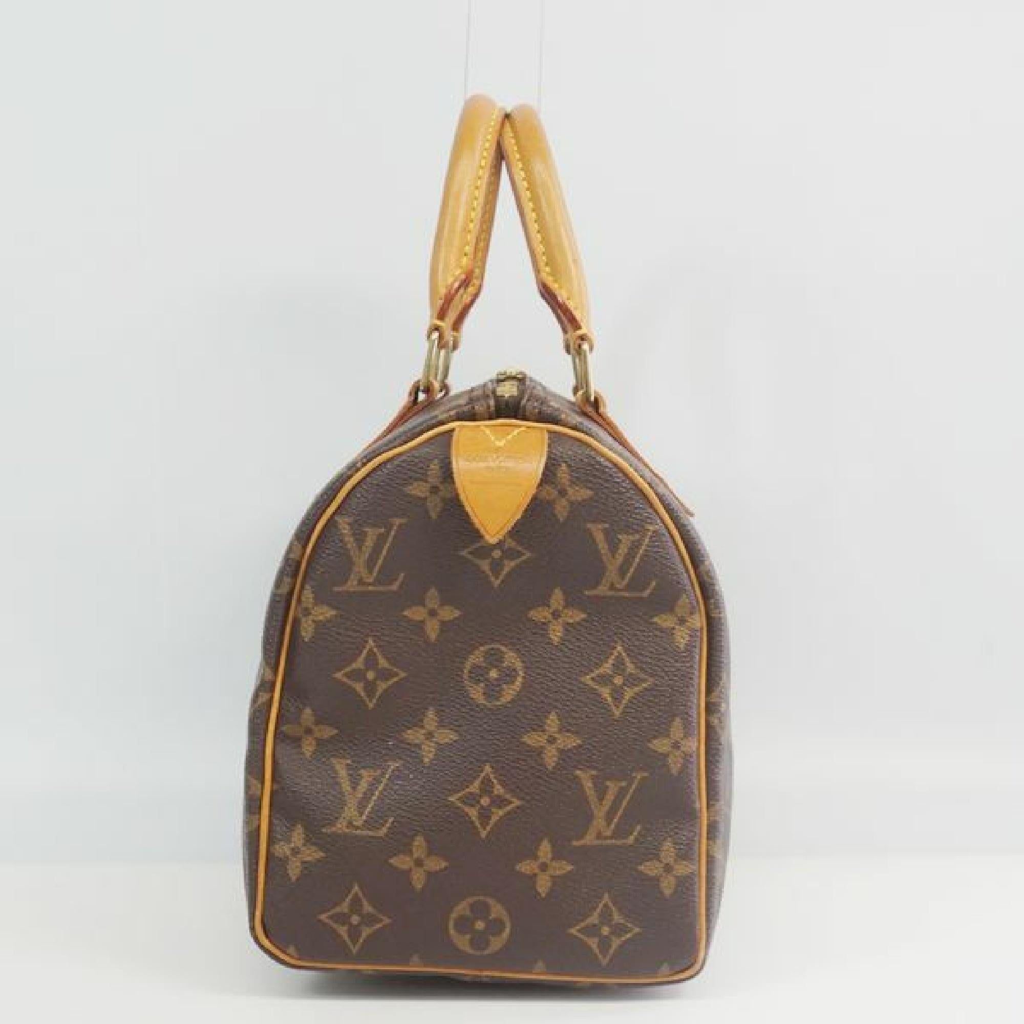 Eine authentische LOUIS VUITTON Speedy 25 Damen Handtasche M41528 Das äußere Material ist Monogram Canvas. Das Muster ist Speedy25. Dieser Artikel ist Contemporary. Das Jahr der Herstellung wäre 2002.
Rang
AB Abnutzungserscheinungen