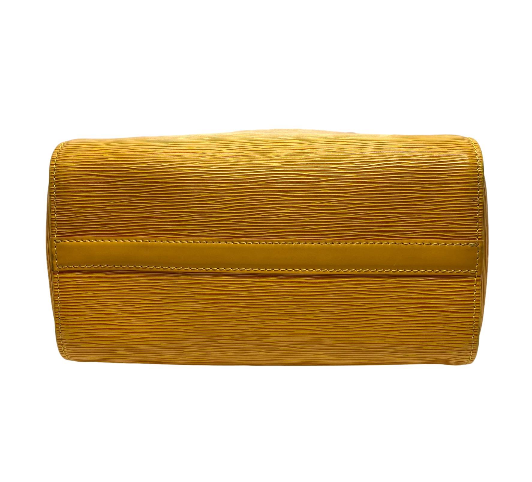 Louis Vuitton Speedy 25 Yellow EPI Leather Handbag, France 1995. In Good Condition In Banner Elk, NC