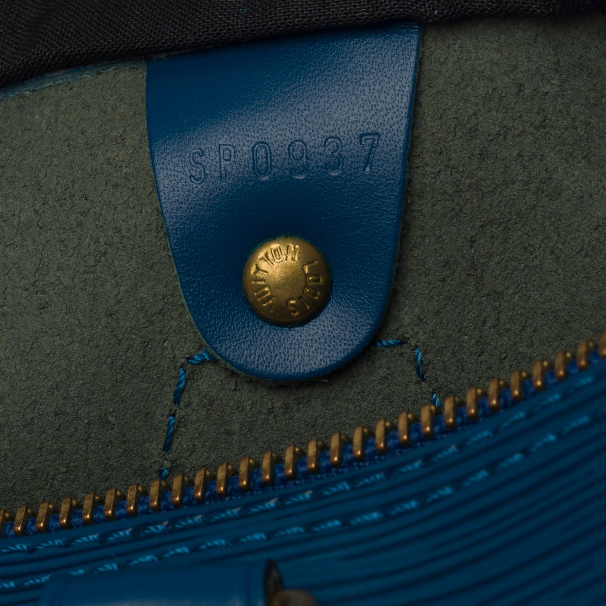 Louis Vuitton Speedy 30 handbag in blue épi leather and gold hardware In Good Condition In Paris, IDF
