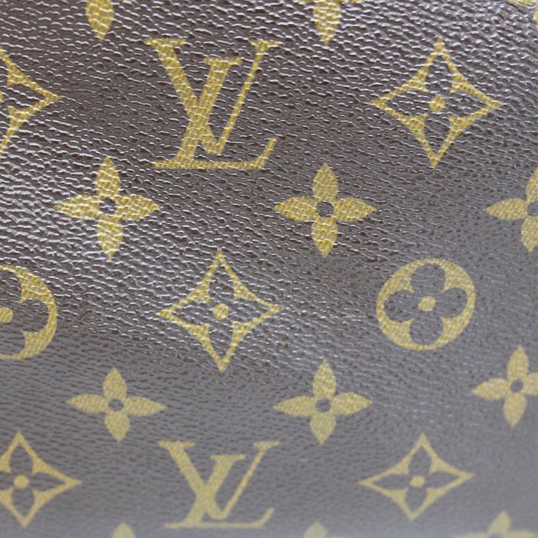 Louis Vuitton Speedy 30 Monogram Canvas Handbag with dust bag in Box at