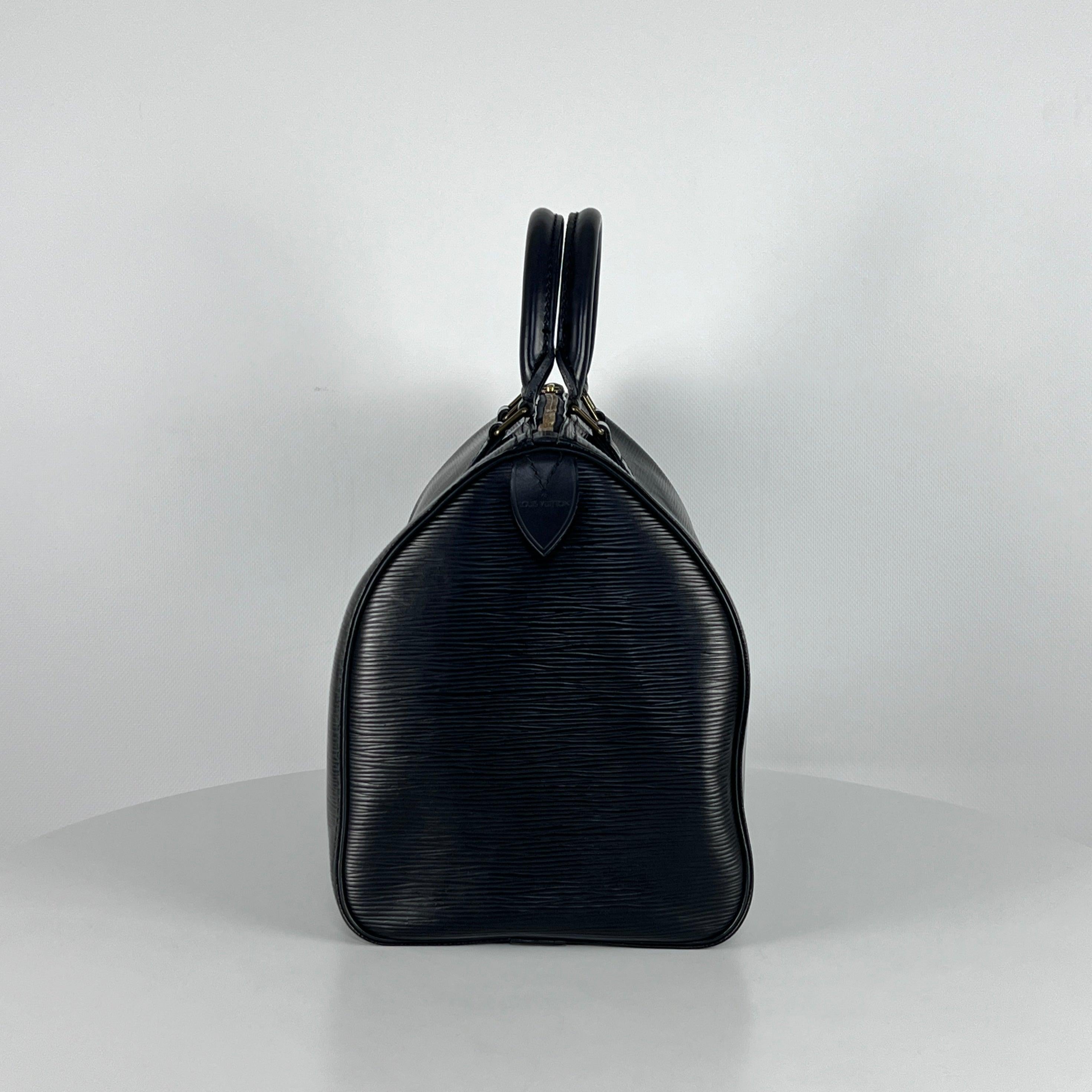Noir Louis Vuitton Speedy 30 Top Handle Bag Black Leather Gold 1990 en vente