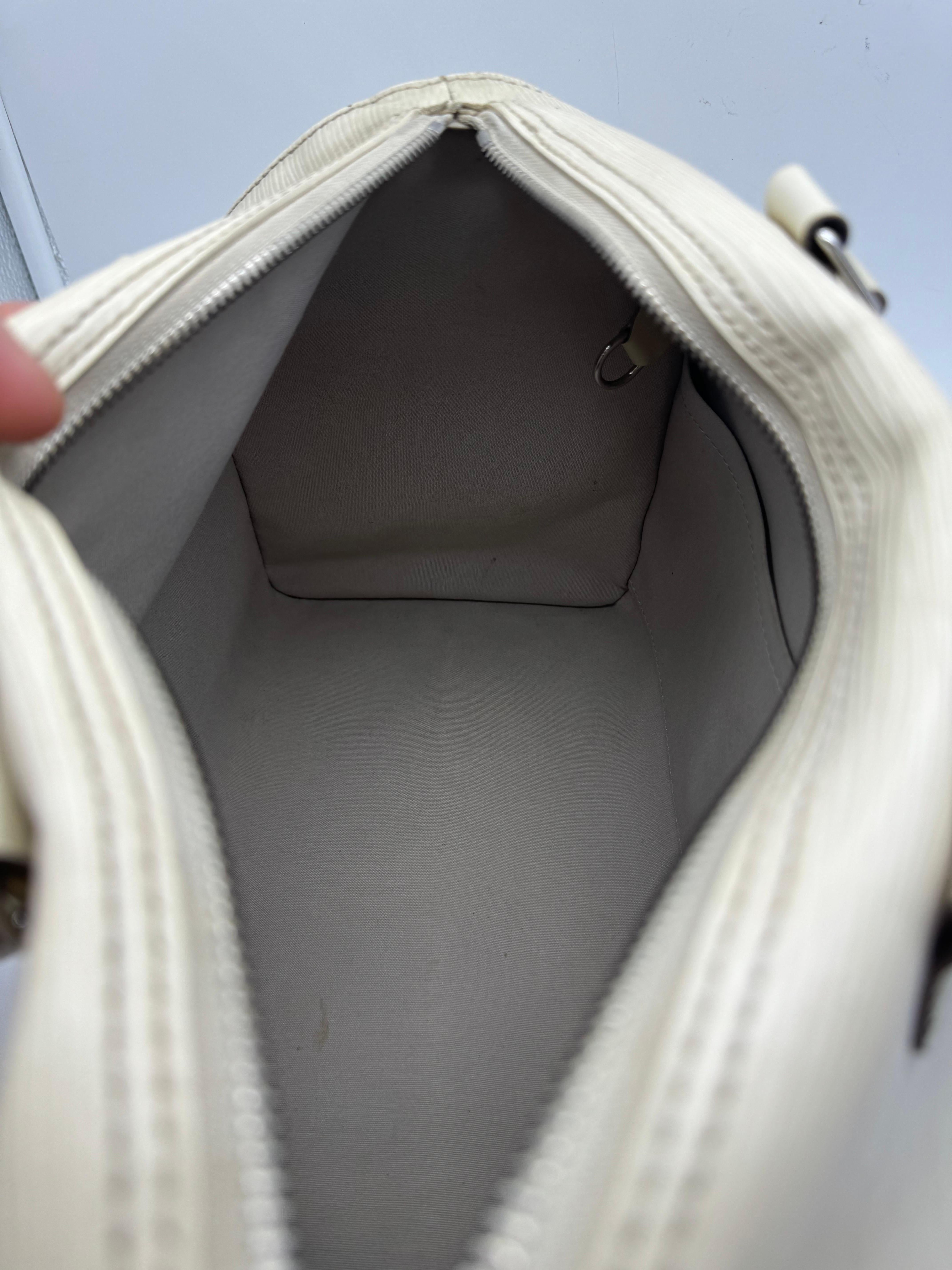 Louis Vuitton Speedy 35 Epi White Vintage For Sale 4