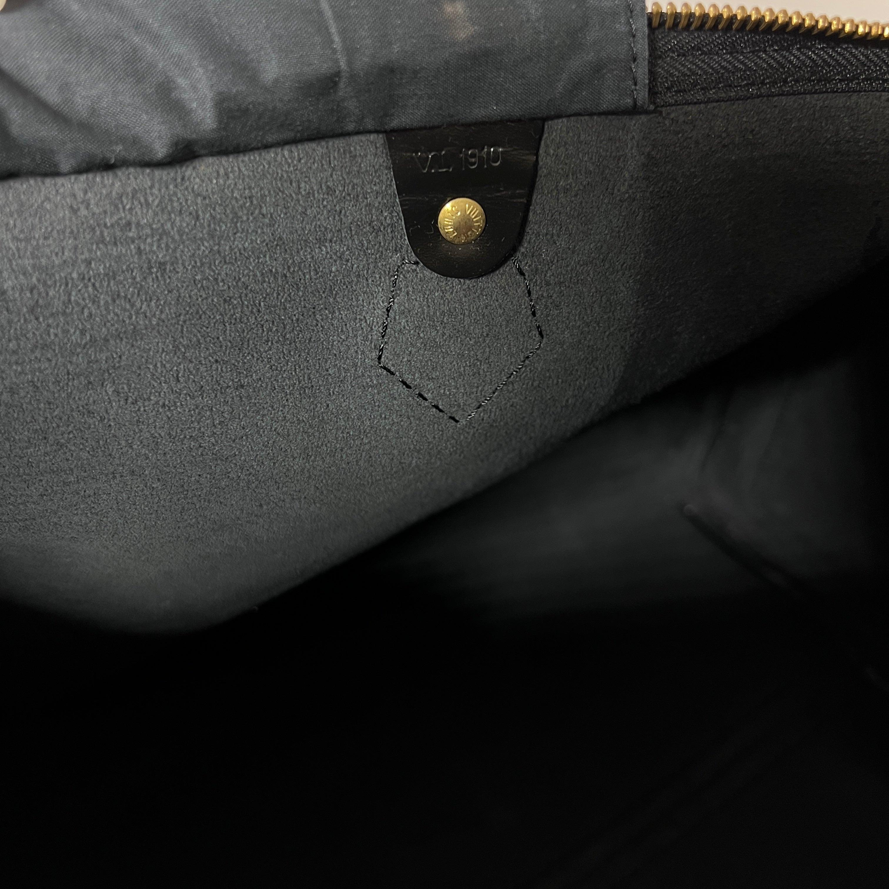 Louis Vuitton Speedy 40 Top Handle Bag Epi Leather Black 1990 en vente 3