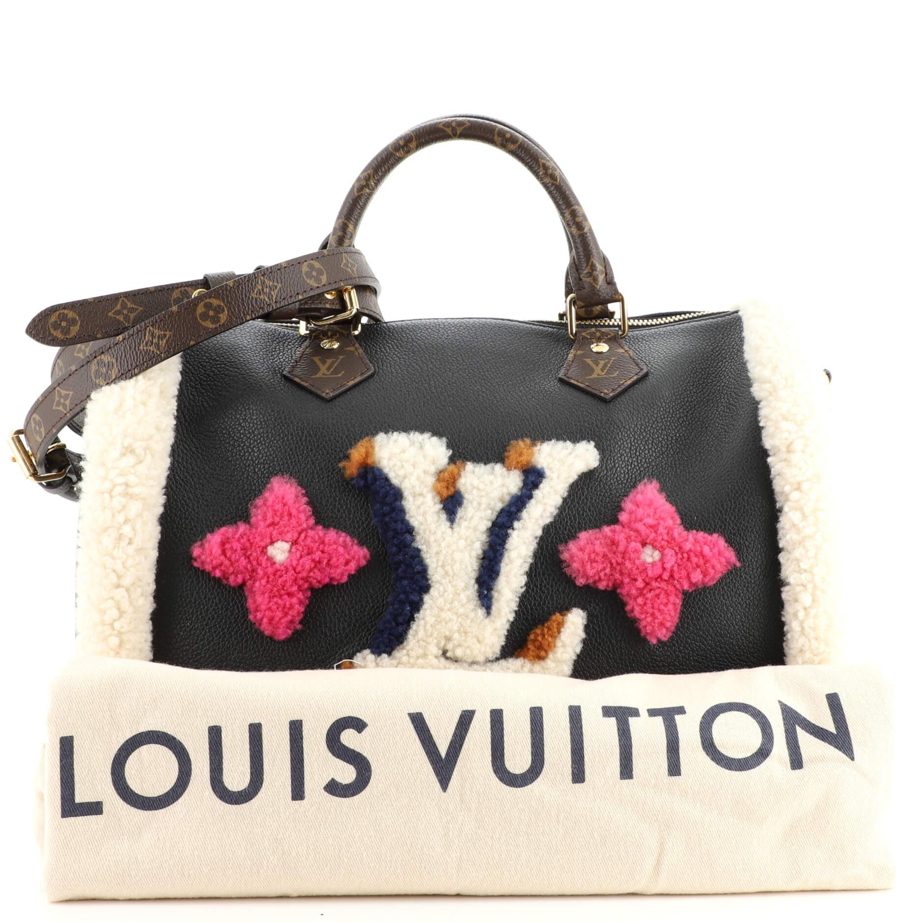 Condition: Great. Light odor in interior. Creasing on exterior, light wear on exterior edges and in interior, scratches on hardware.
Accessories: Lock, Dust Bag, Keys, With Strap
Measurements: Handle Drop 4