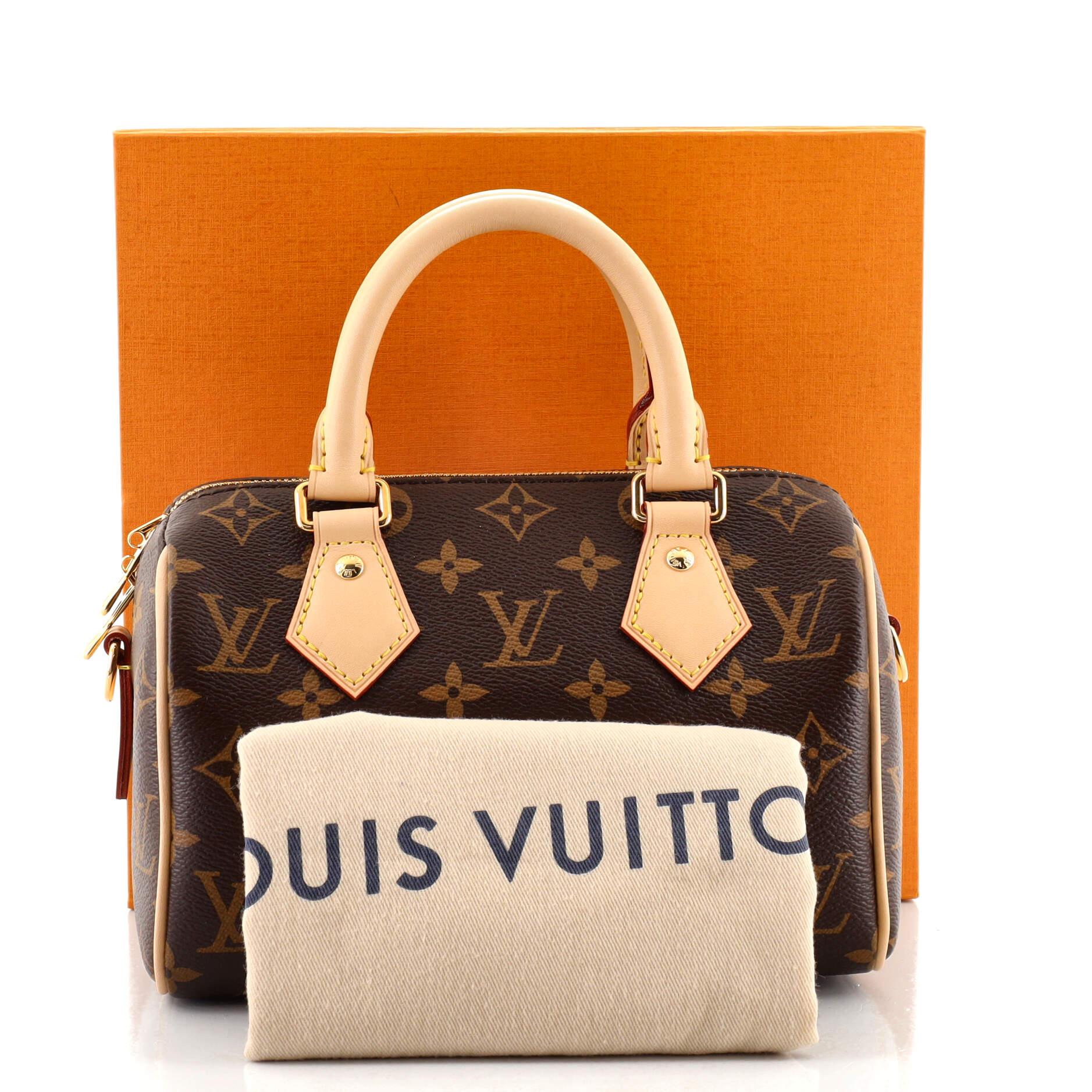 Condition: Good. Minor darkening and wear on leather trims and handles, light wear in interior, scratches on hardware.
Accessories: Keys, Lock, Dust Bag, Box
Measurements: Handle Drop 3