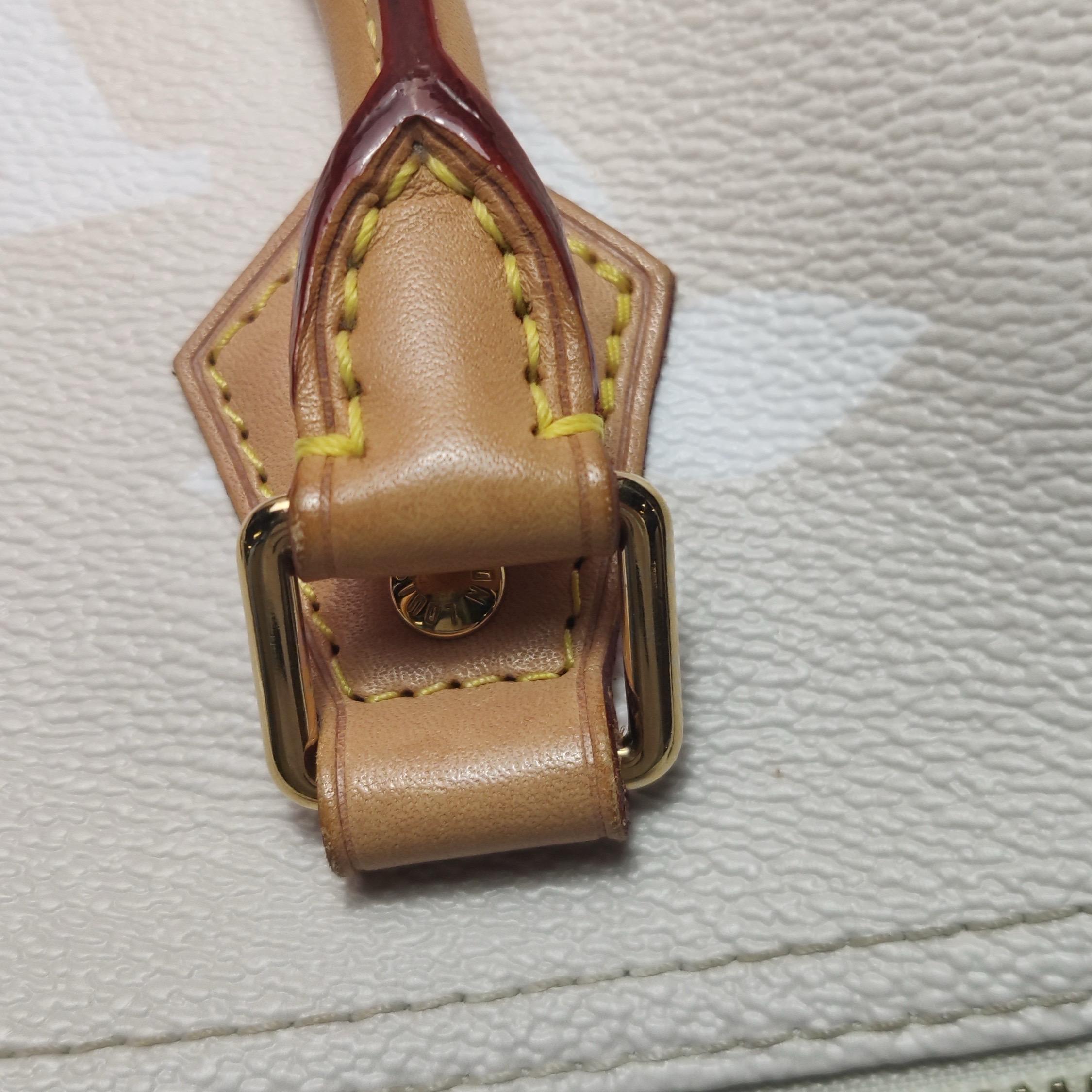 Louis Vuitton Speedy Bandouliere By The Pool Monogrammierte Riesen 25 Umhängetasche im Angebot 11
