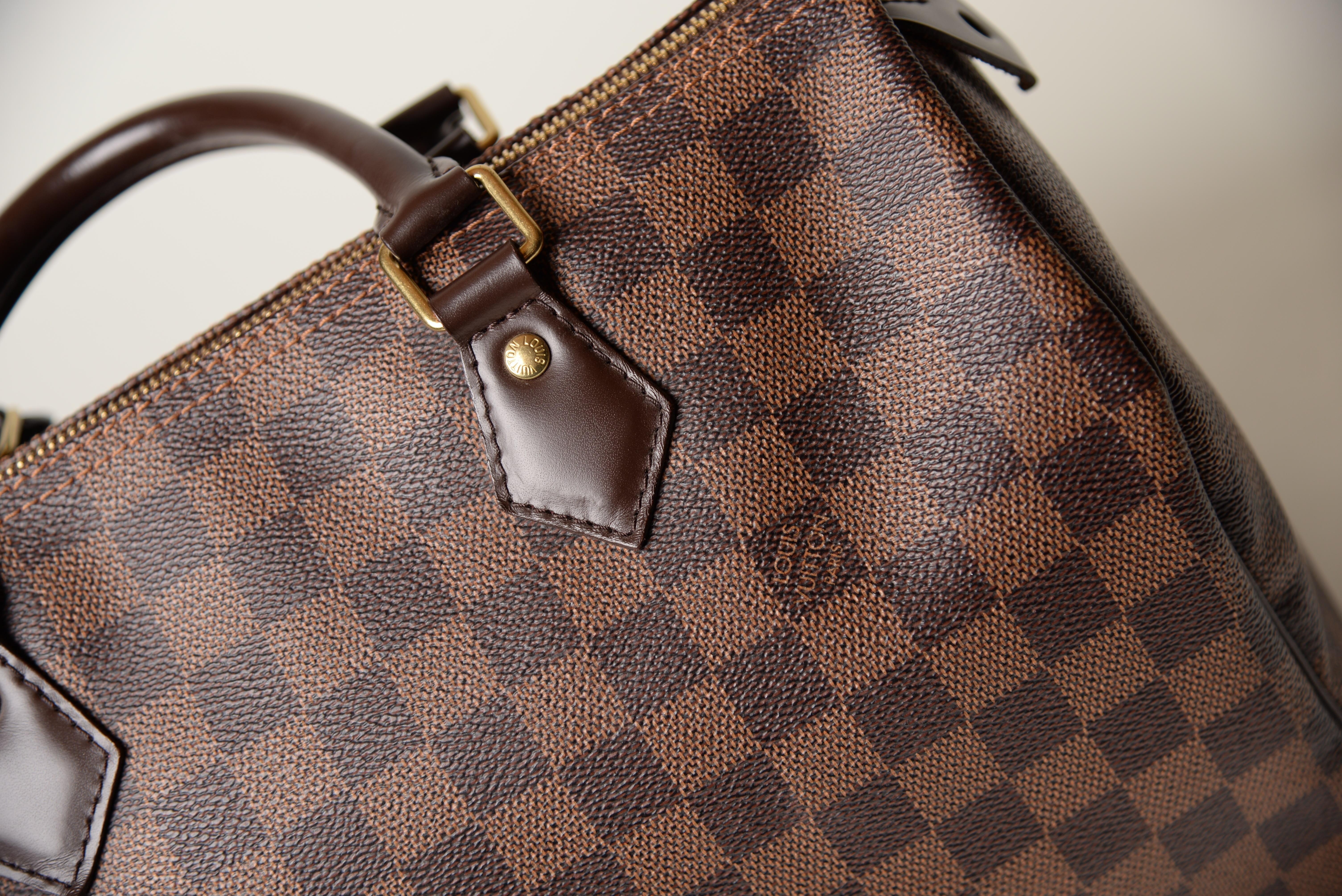 Louis Vuitton Speedy Damier 30 Handbag 4
