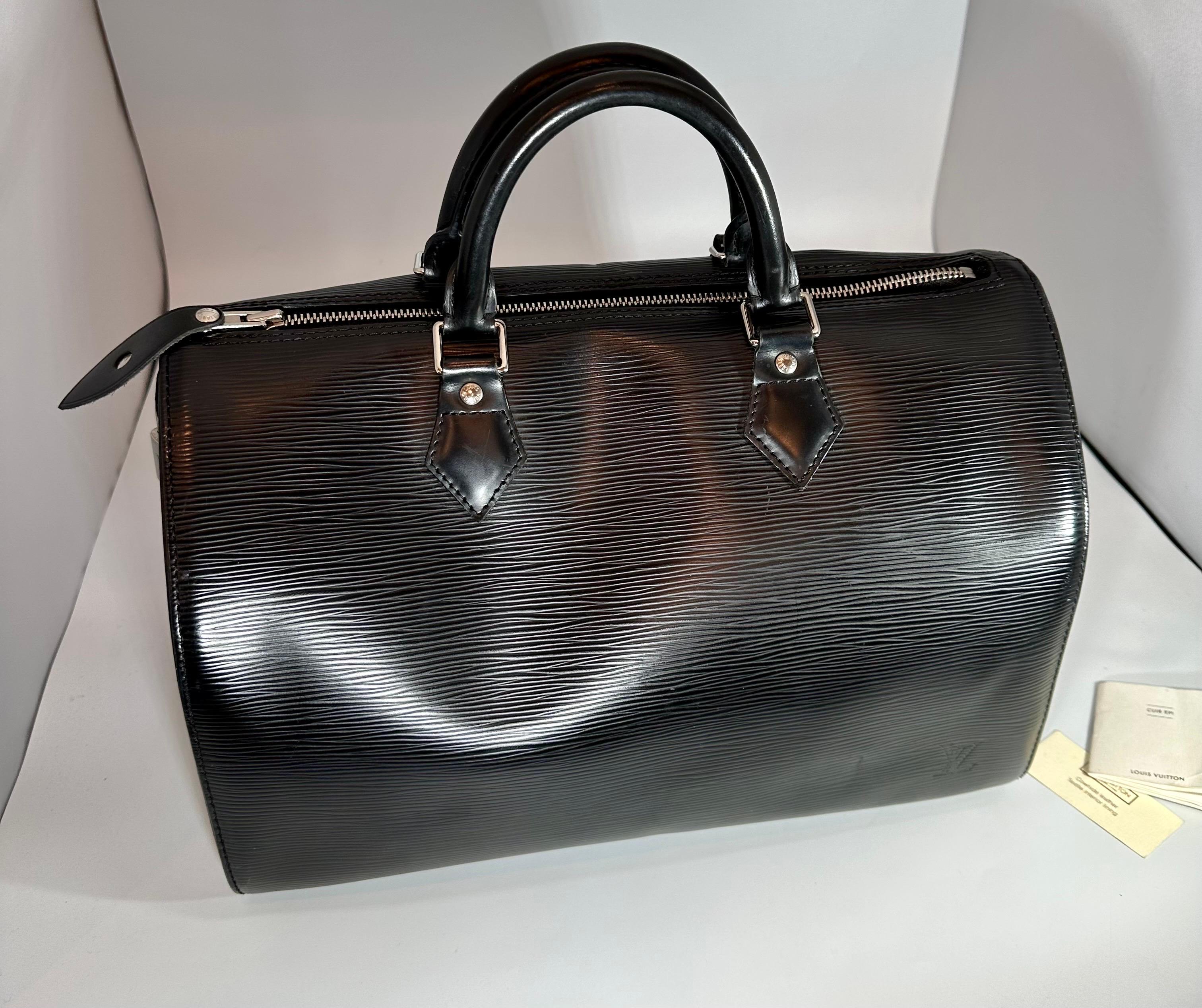 Louis Vuitton Speedy Epi leather handbag  Excellent condition  Black, Leather 7