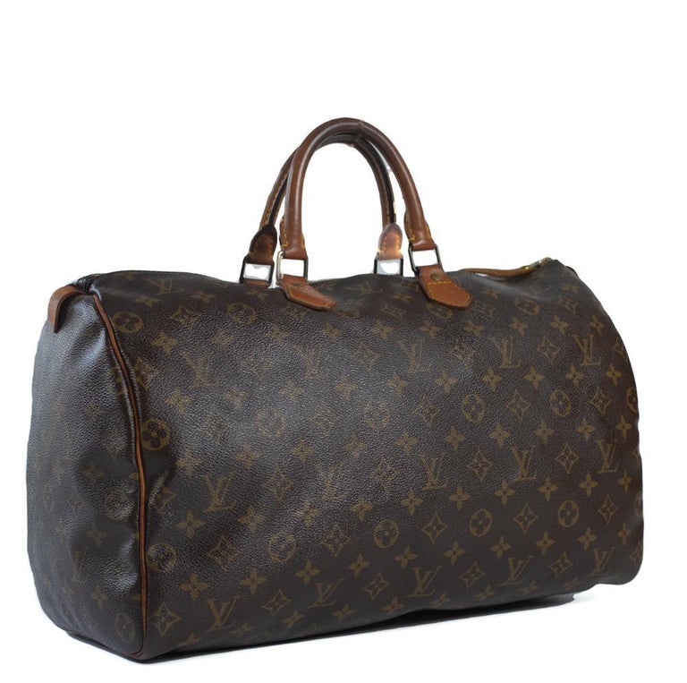 - Designer: LOUIS VUITTON
- Model: Speedy
- Condition: Good condition. Sign of wear on base corners, Sign of wear on handles
- Accessories: None
- Measurements: Width: 41cm, Height: 24cm, Depth: 18cm
- Exterior Material: Canvas
- Exterior Color: