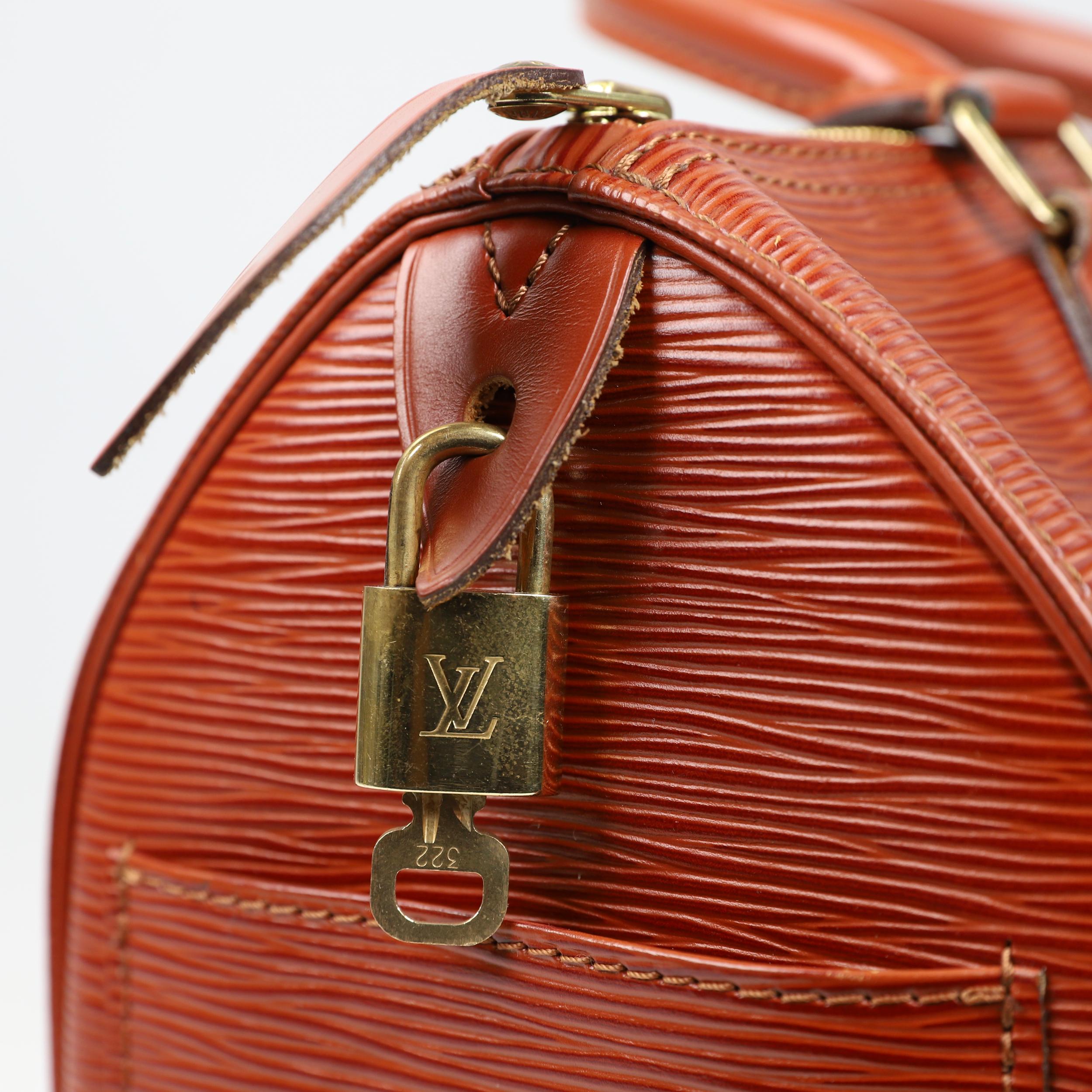 Louis Vuitton Speedy leather handbag 8