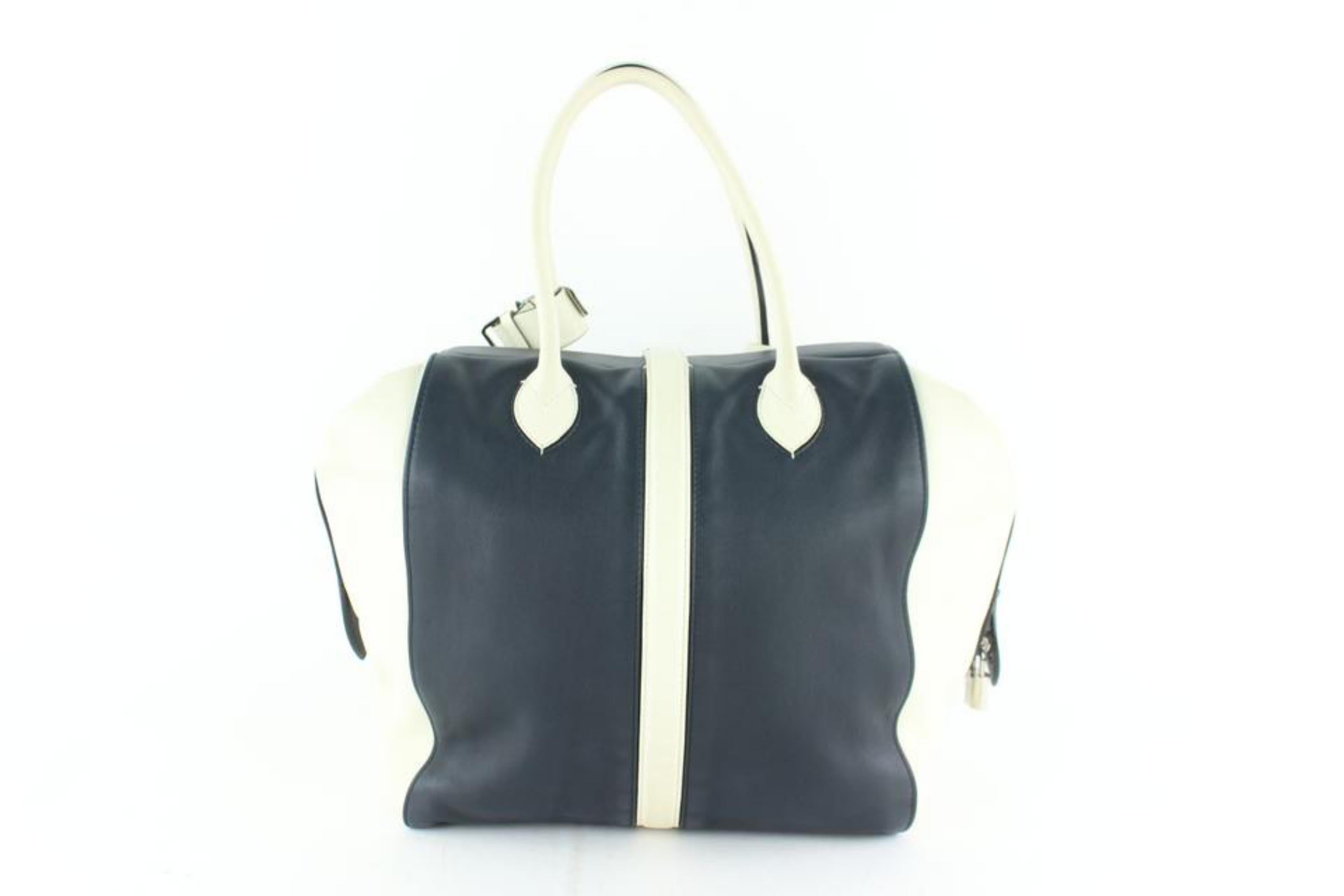 Louis Vuitton Speedy (Limited Edition) Navy  11lz1130 Blue Leather Satchel In Good Condition For Sale In Forest Hills, NY