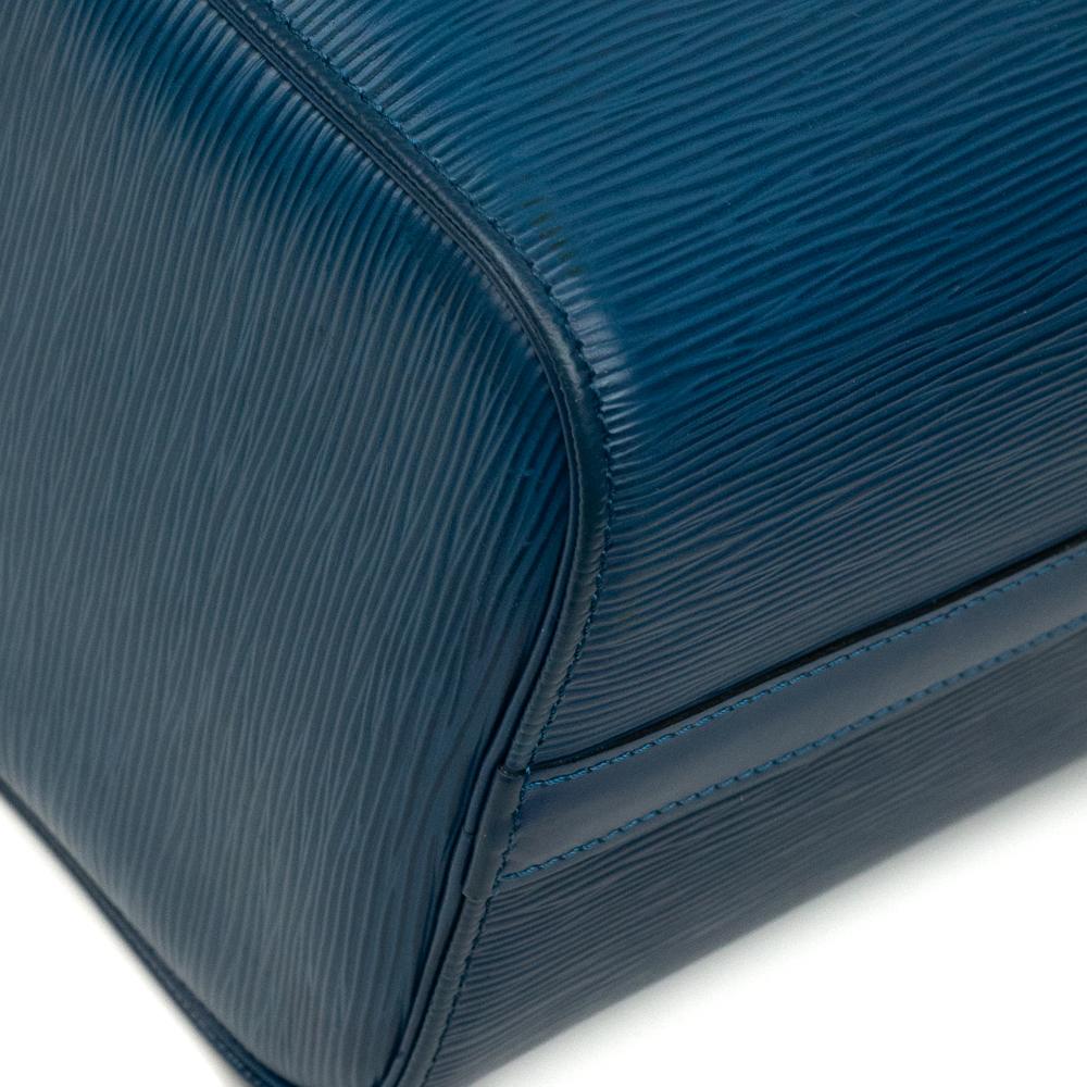 LOUIS VUITTON, Speedy Vintage in blue epi leather For Sale 8