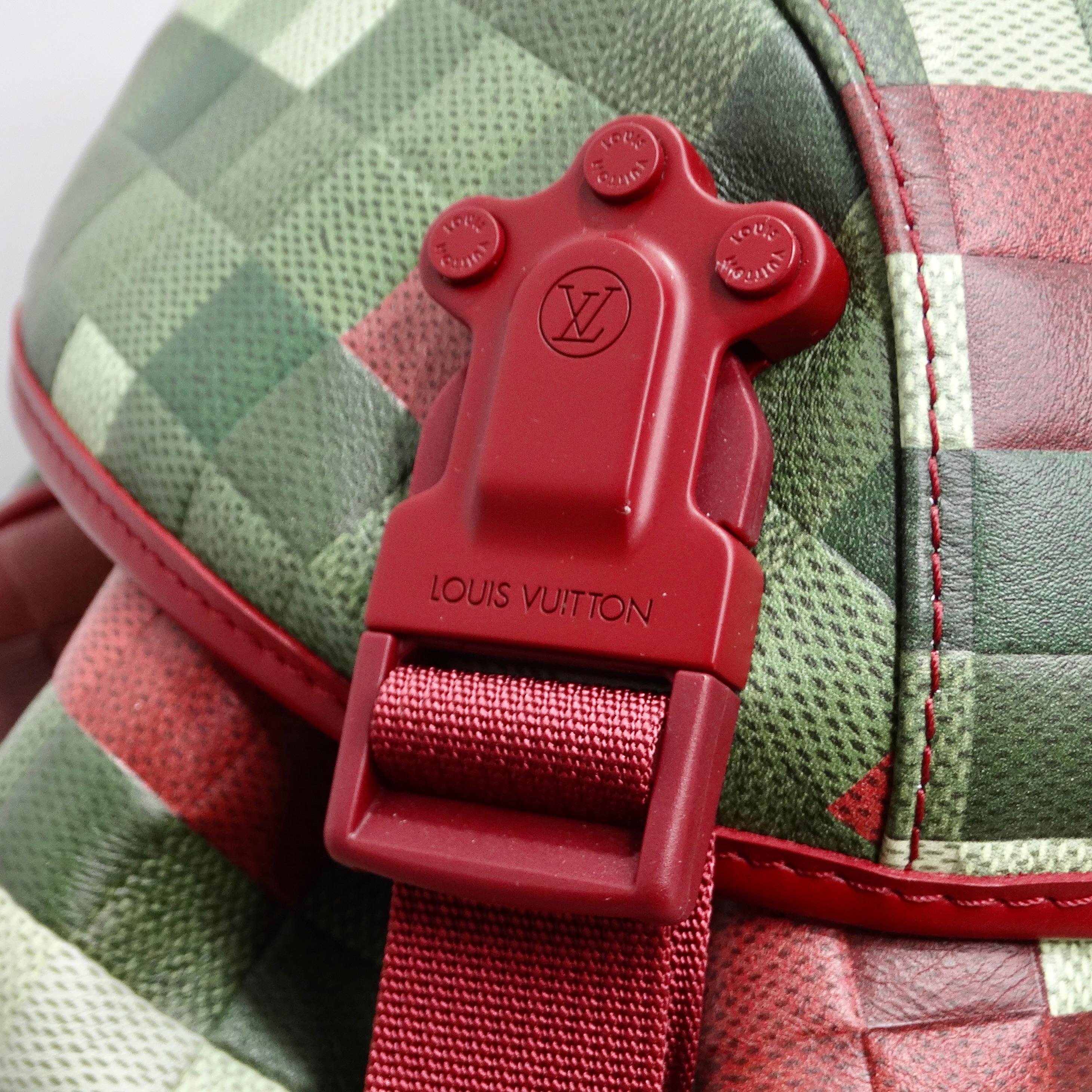 Louis Vuitton - Sac à dos Damier camouflage numéroté, printemps 2024 en vente 1