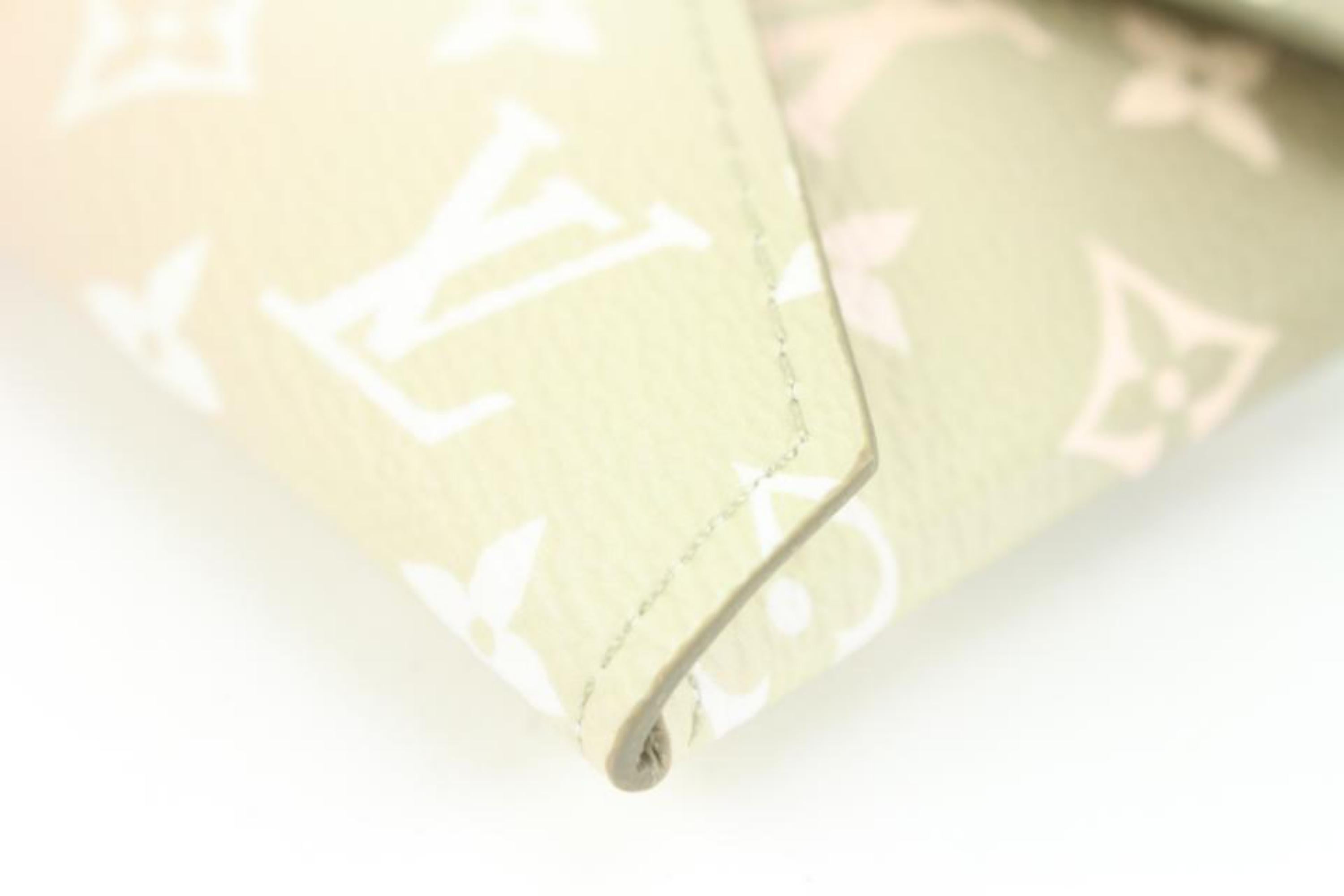 Date Code/Serial Number: RFID Chip
Made In: France
Measurements: Length:  3.8