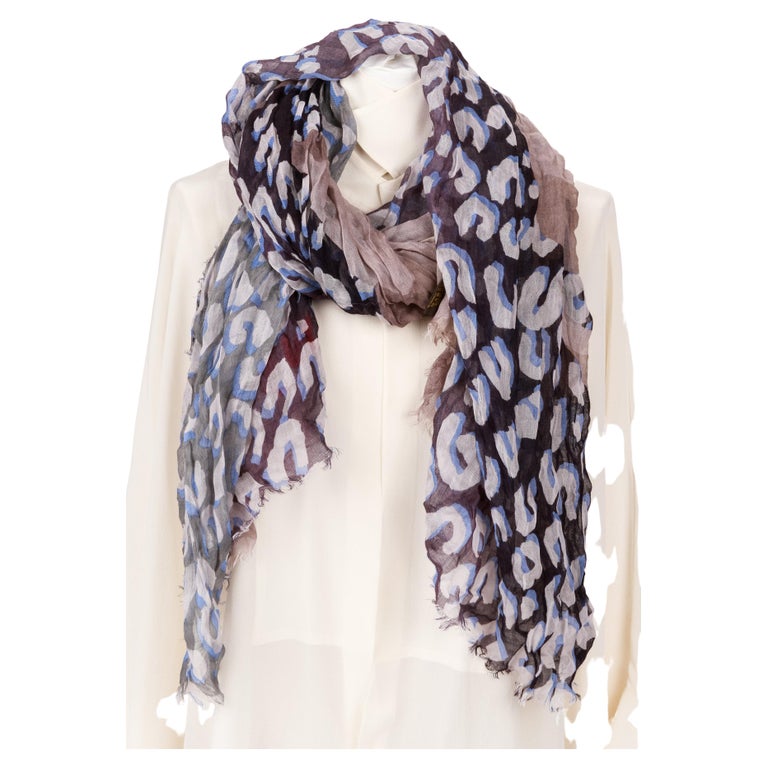 Louis Vuitton Sprouse Logo Cashmere Silk Cheetah Print Shawl Scarf For Sale  at 1stDibs | louis vuitton sprouse scarf, cashmere silk scarf, louis vuitton  logo scarf