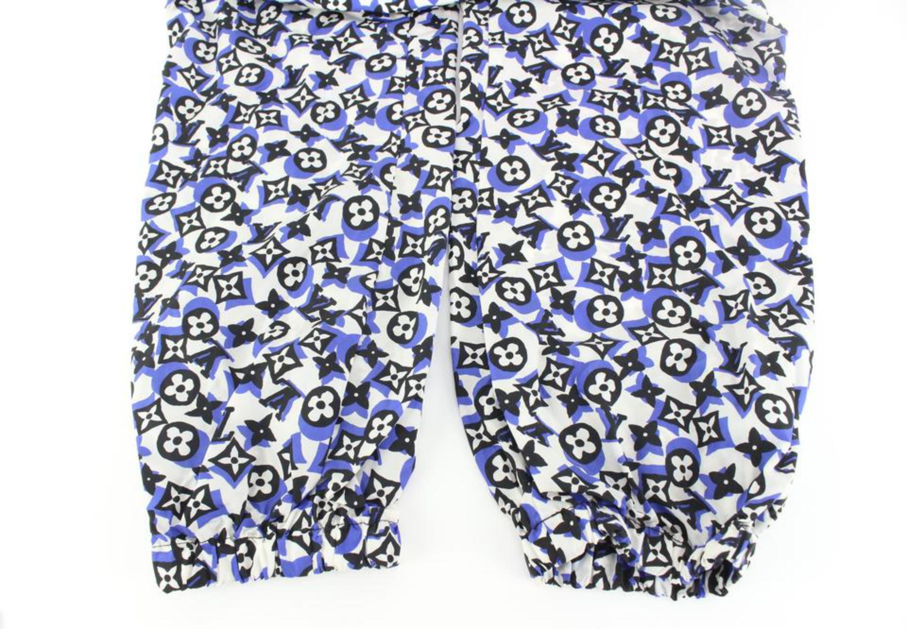 Louis Vuitton Monogram Jogger - 3 For Sale on 1stDibs